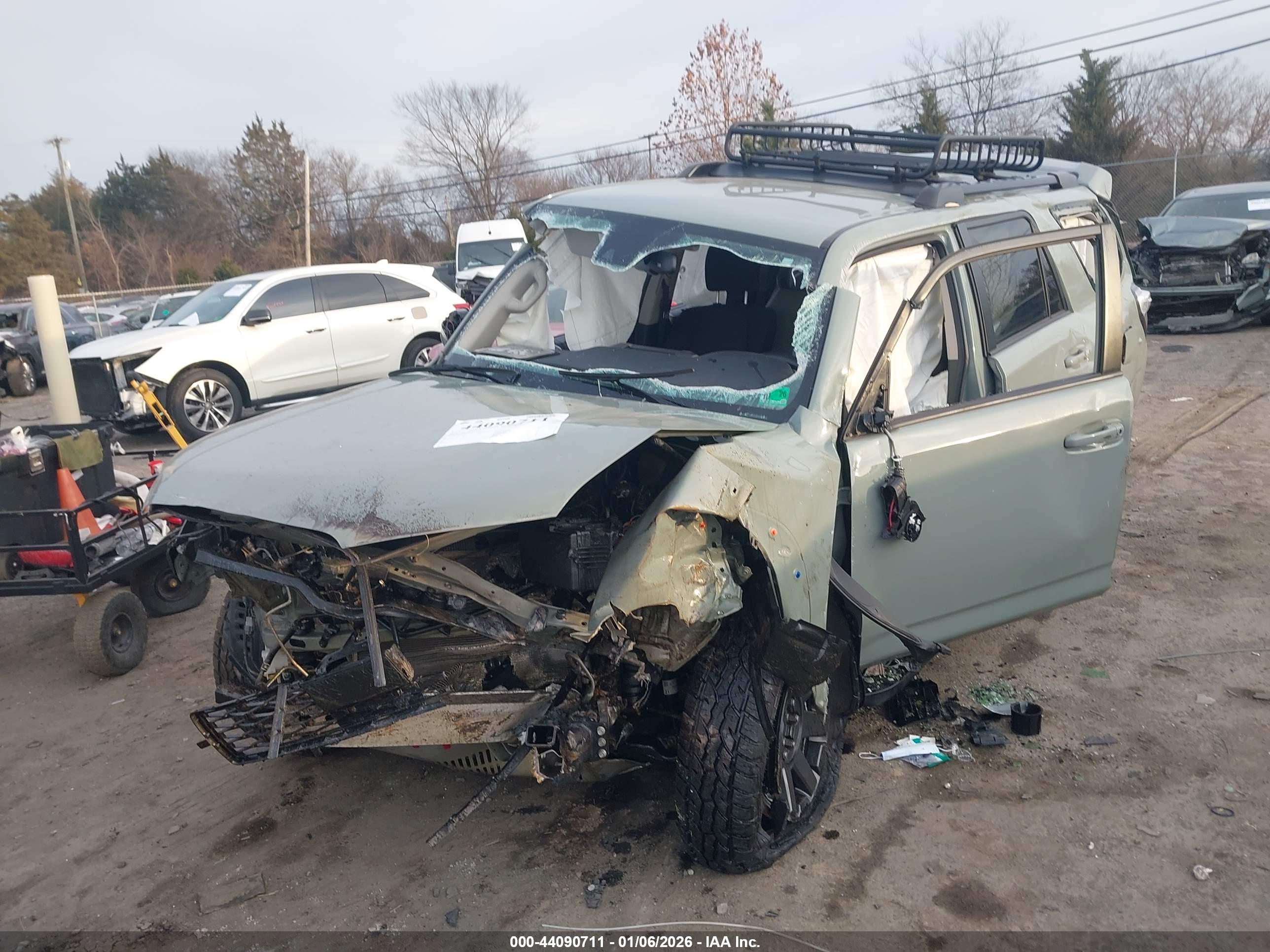 TOYOTA 4RUNNER image 6