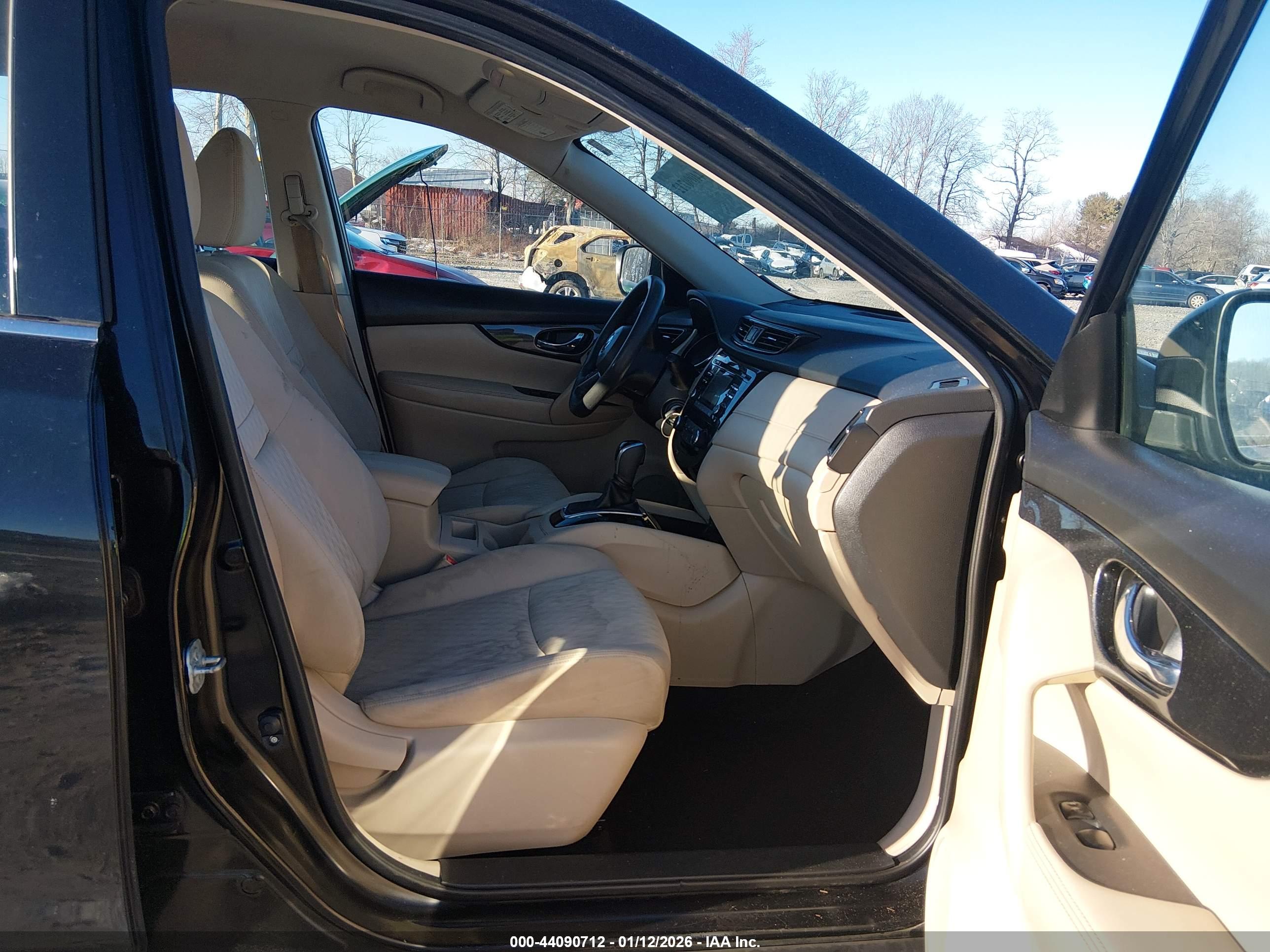 NISSAN ROGUE image 5