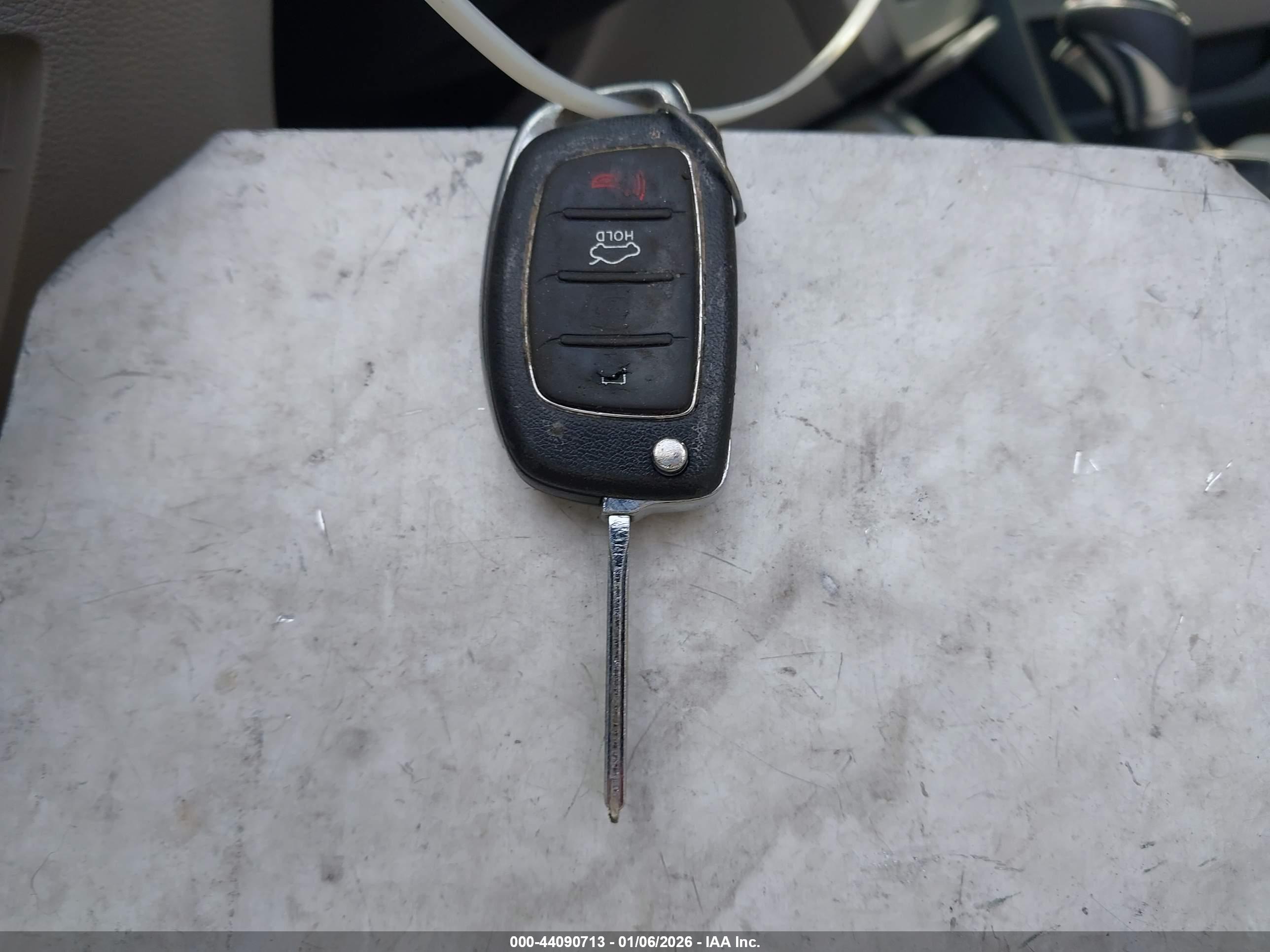 HYUNDAI SONATA image 11