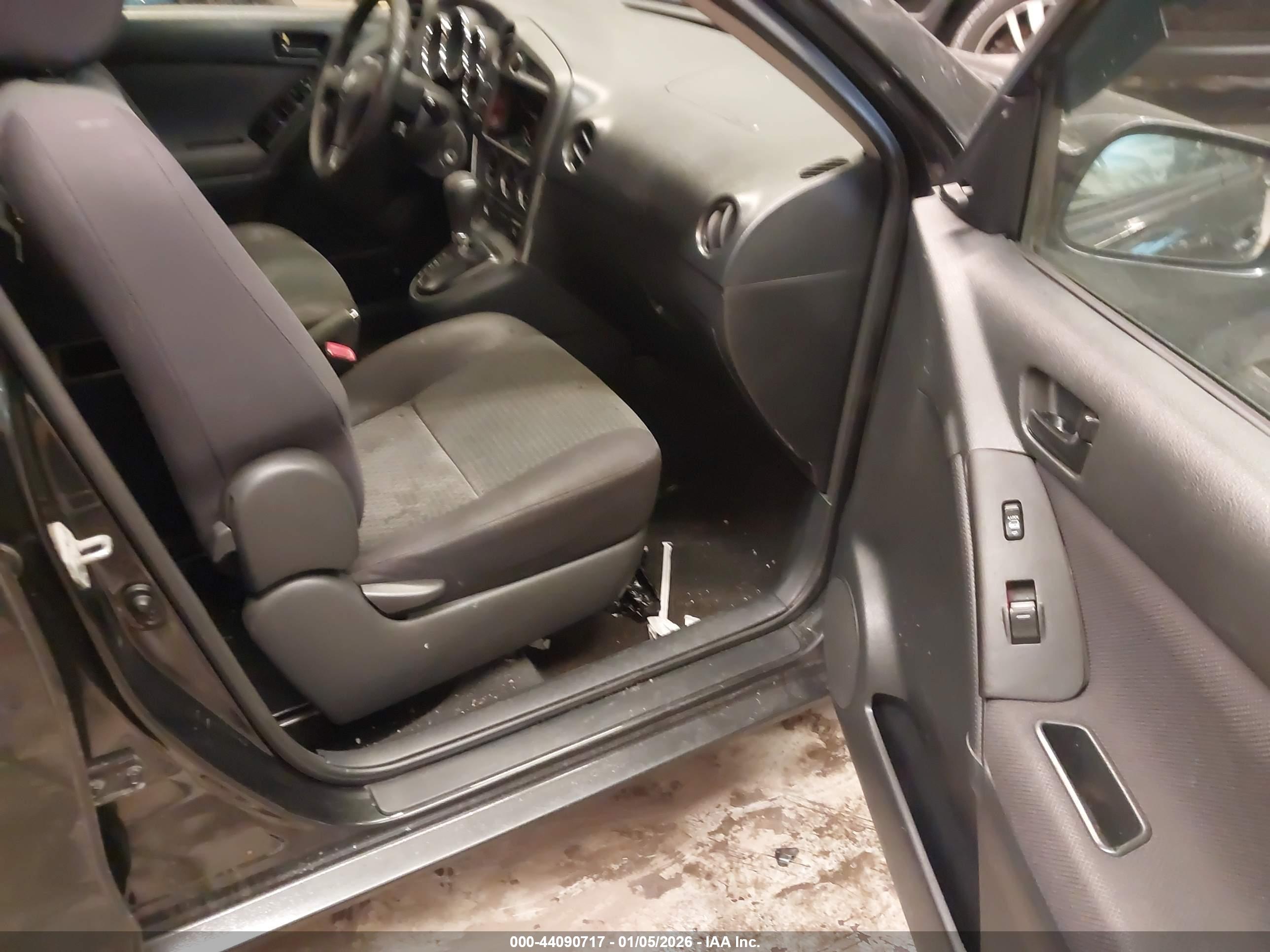 TOYOTA MATRIX image 5