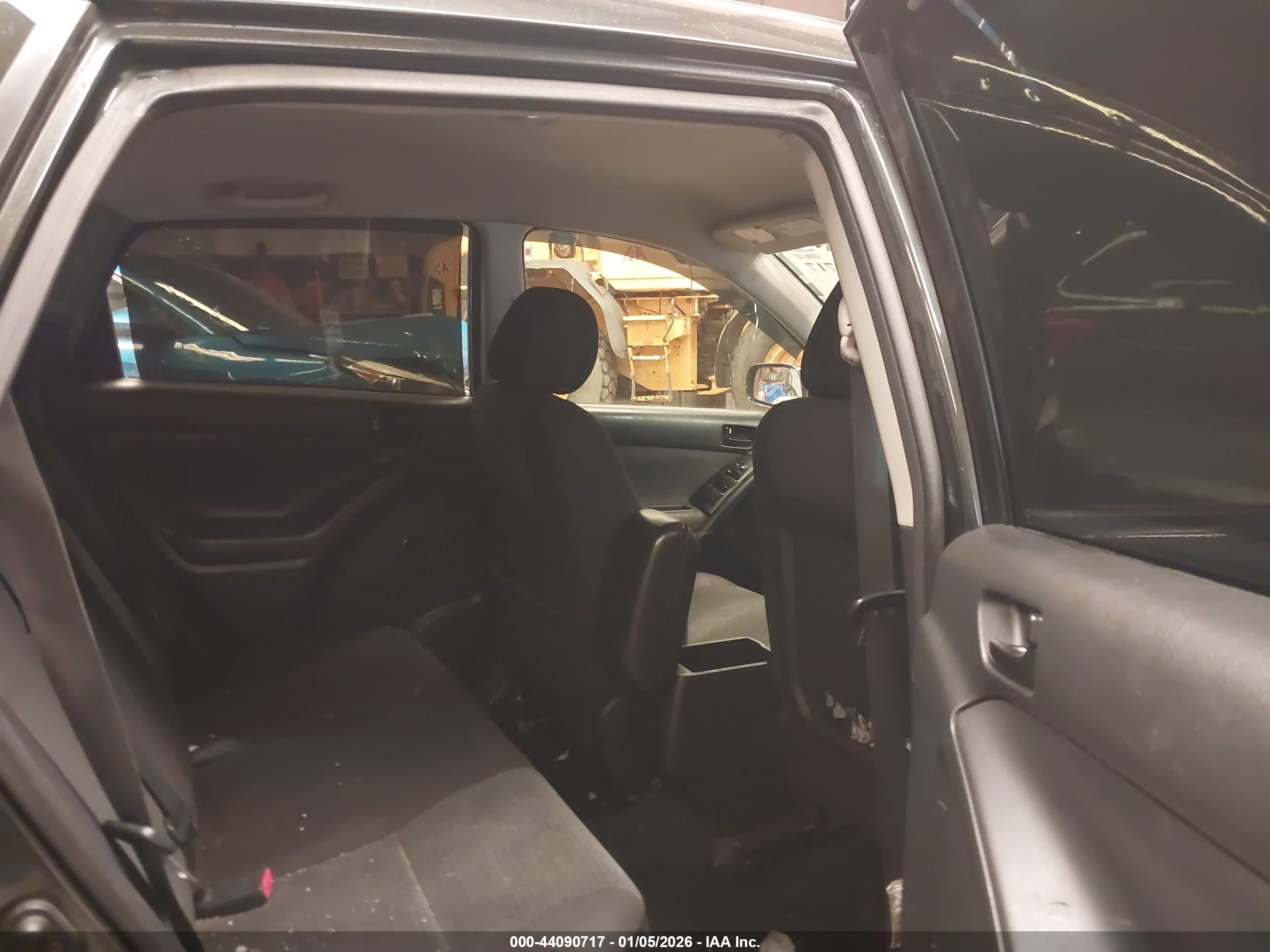 TOYOTA MATRIX image 8
