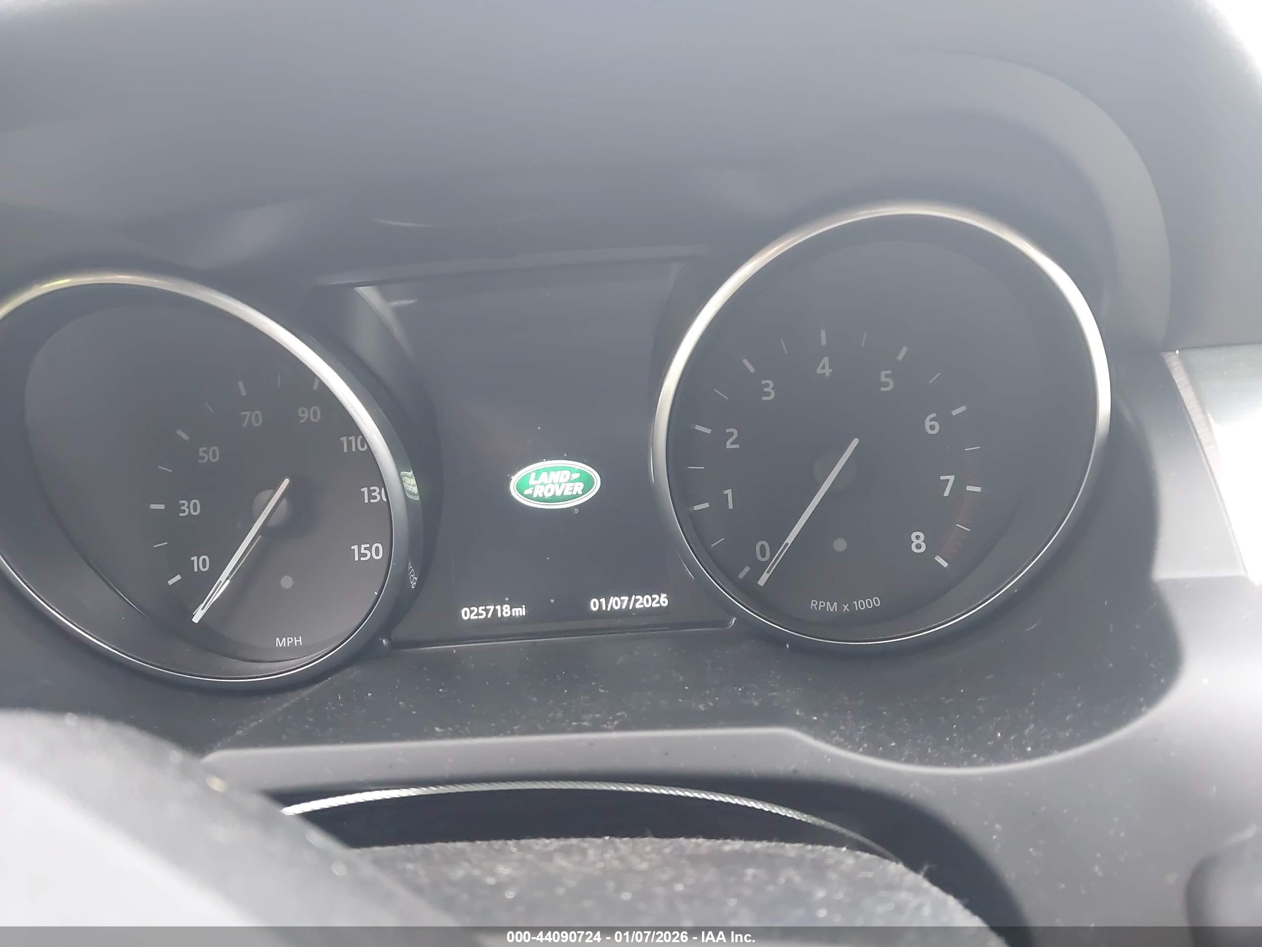 LAND ROVER image 7
