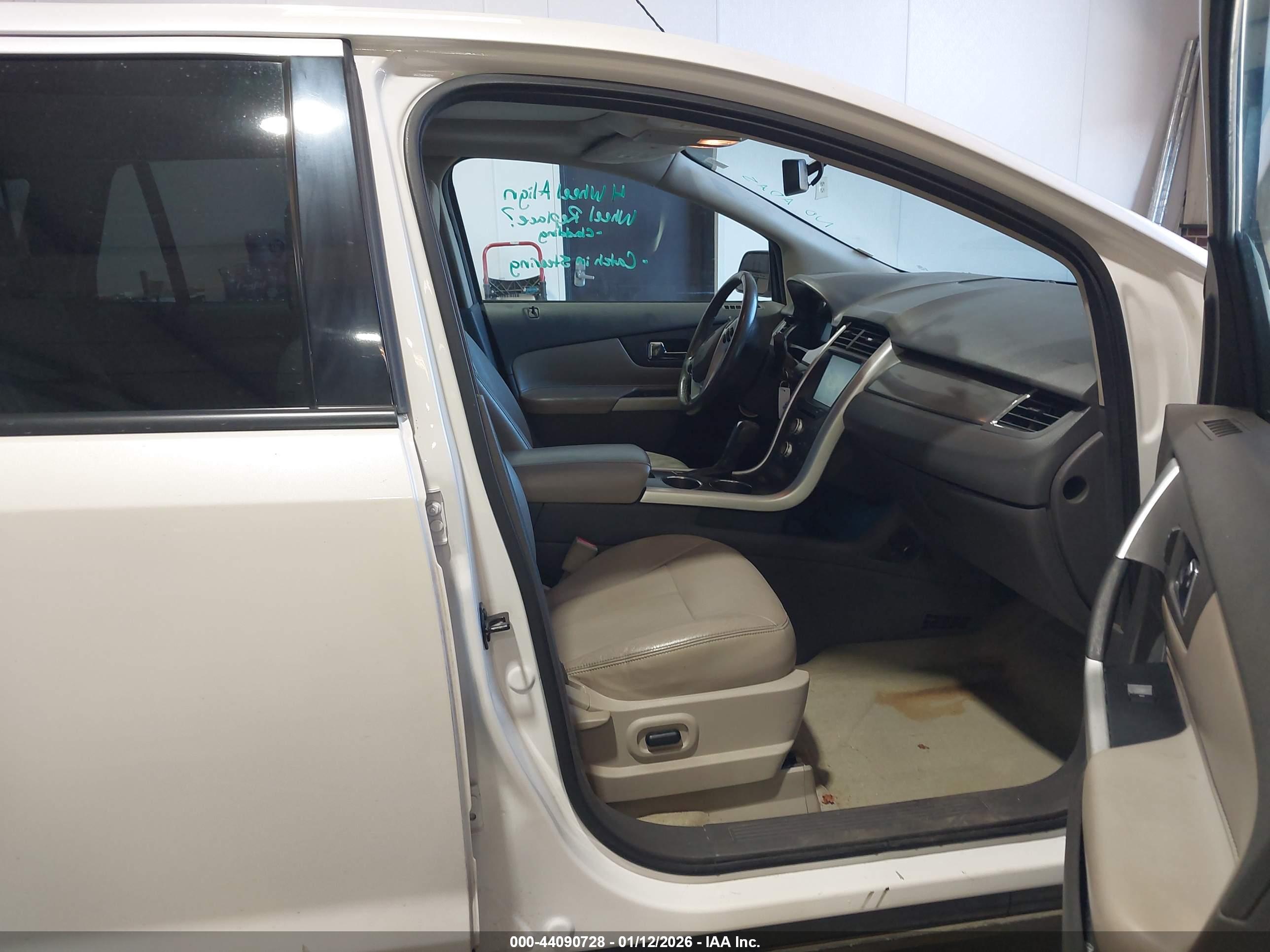 FORD EDGE image 5