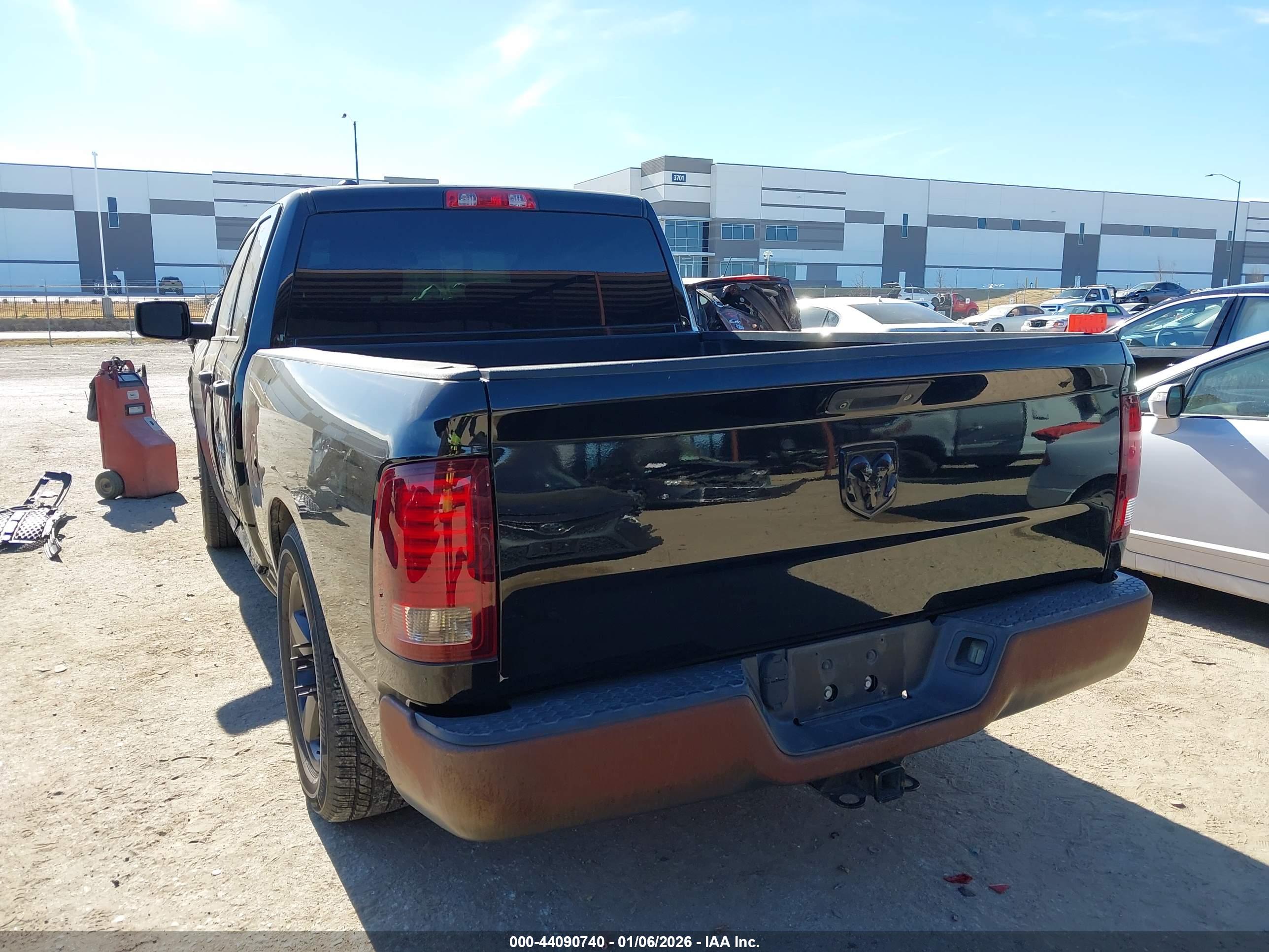 RAM 1500 image 3