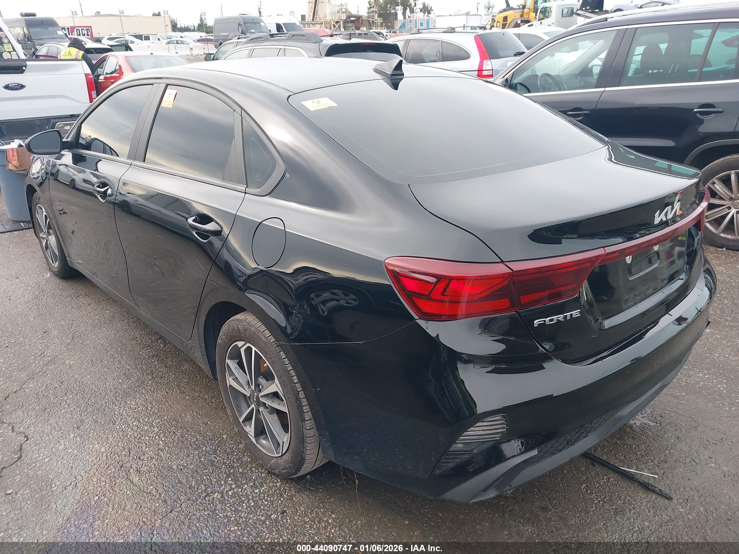 KIA FORTE image 3