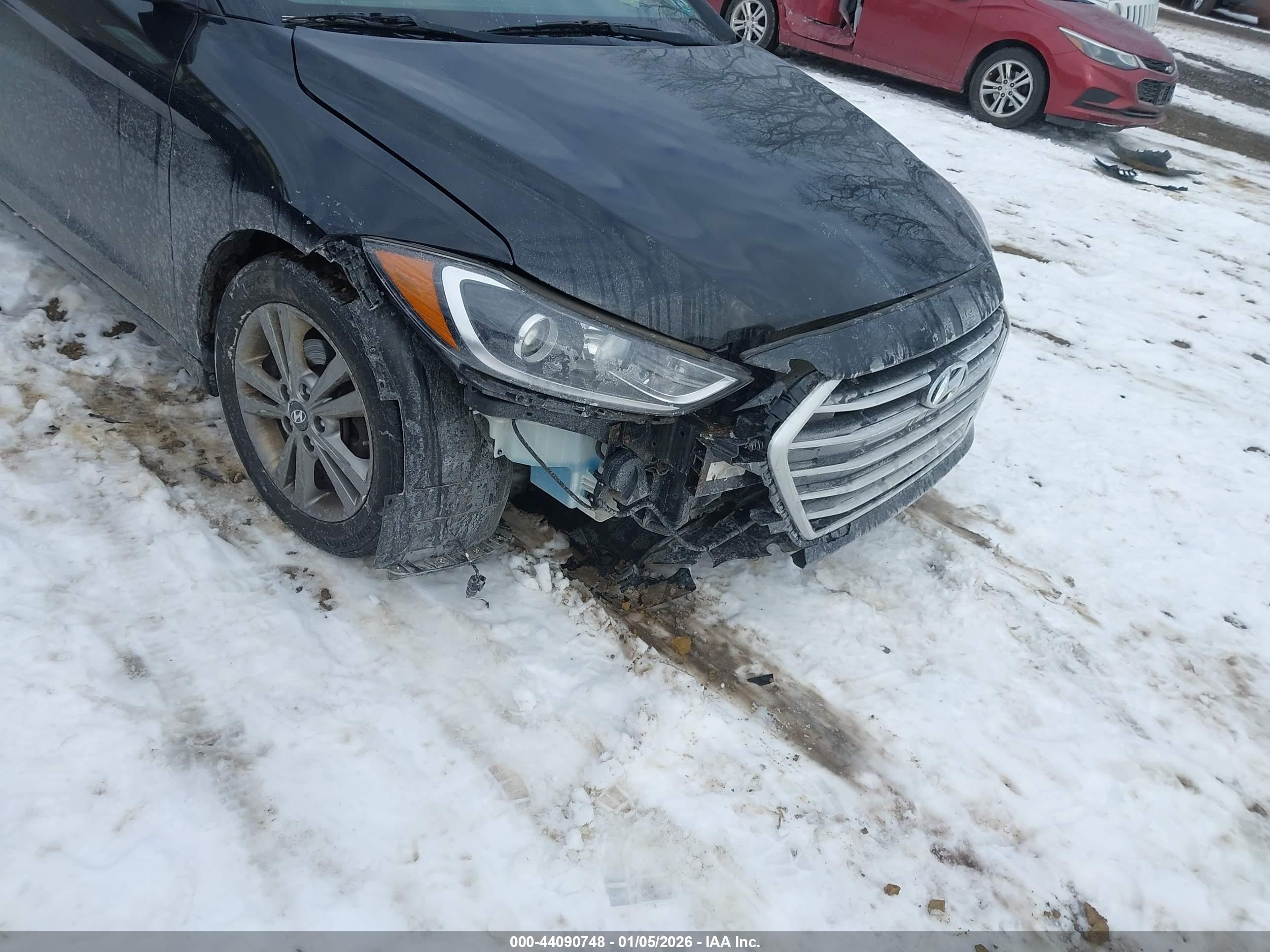 HYUNDAI ELANTRA image 6