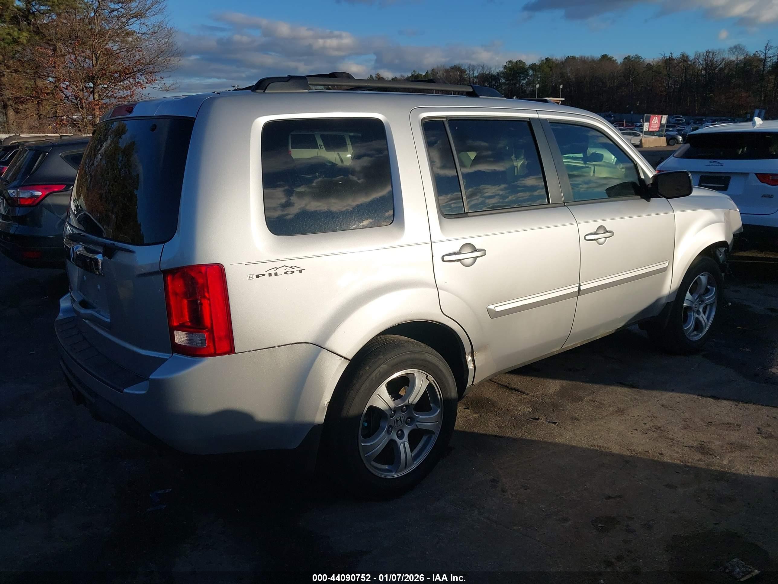 HONDA PILOT image 4