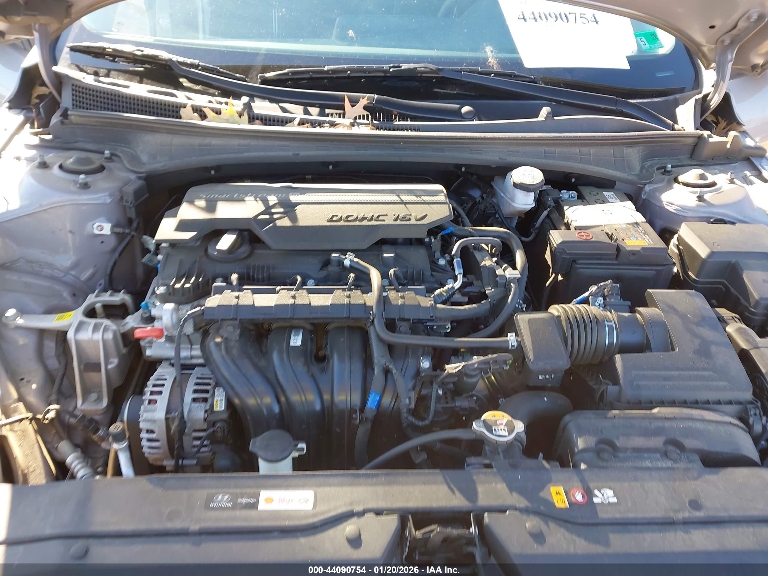 HYUNDAI ELANTRA image 10