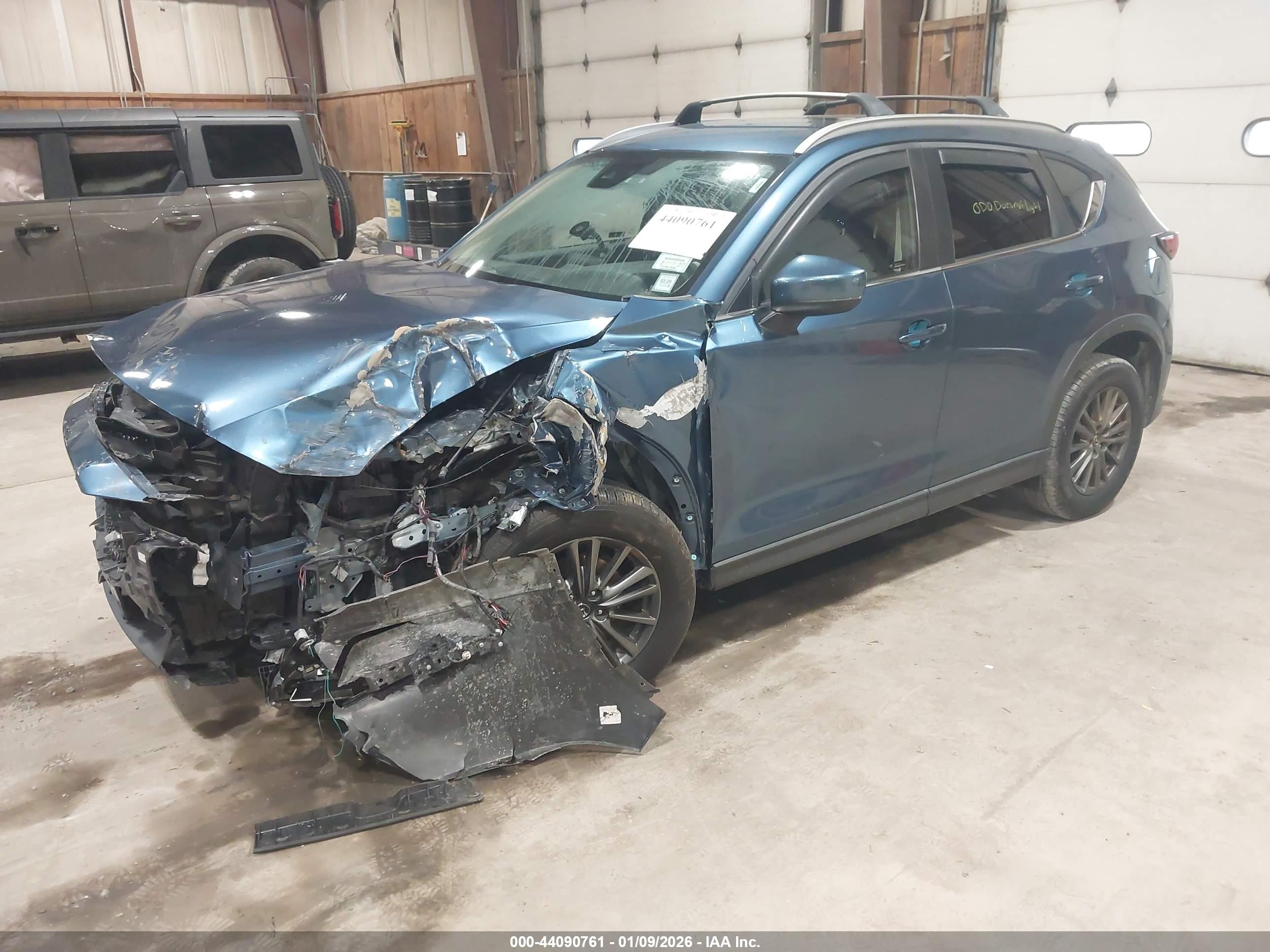 MAZDA CX-5 image 2