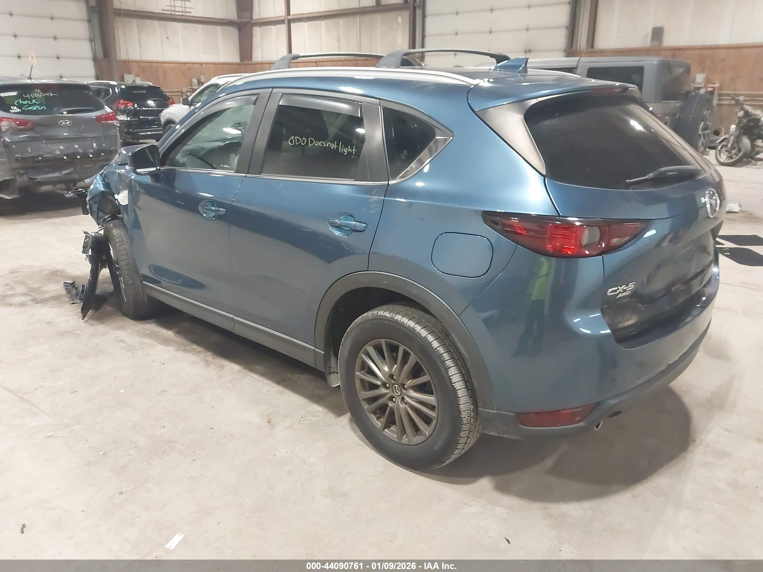 MAZDA CX-5 image 3