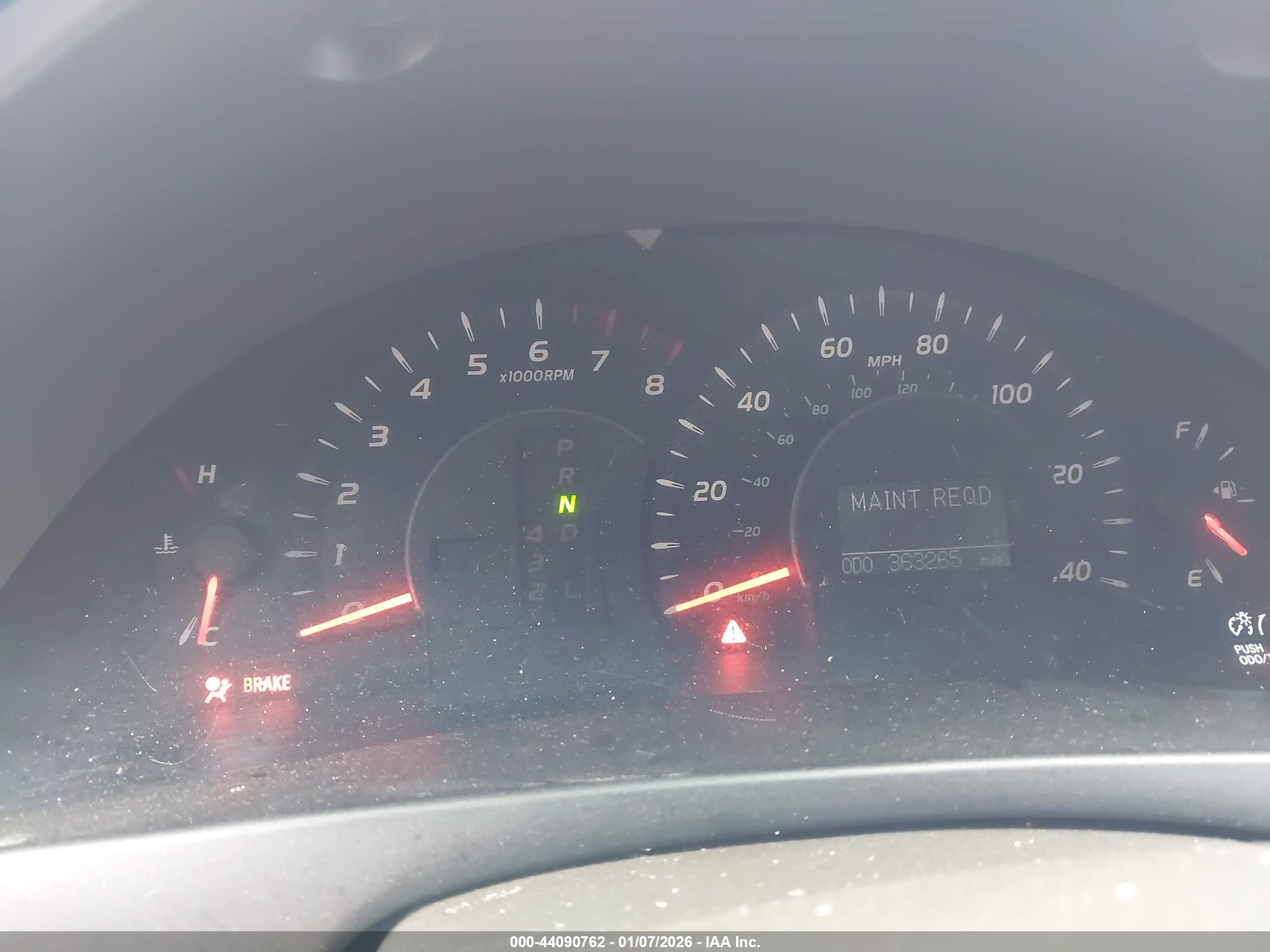 TOYOTA CAMRY image 7