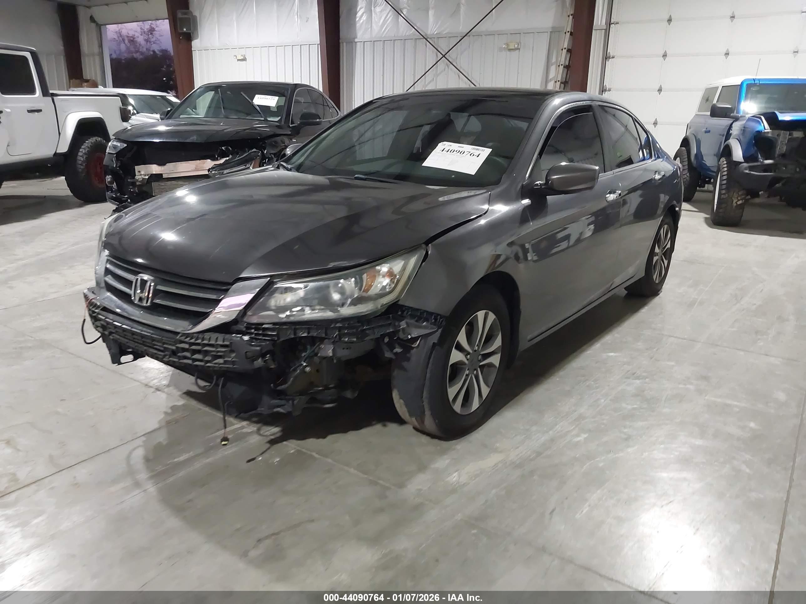 HONDA ACCORD image 2