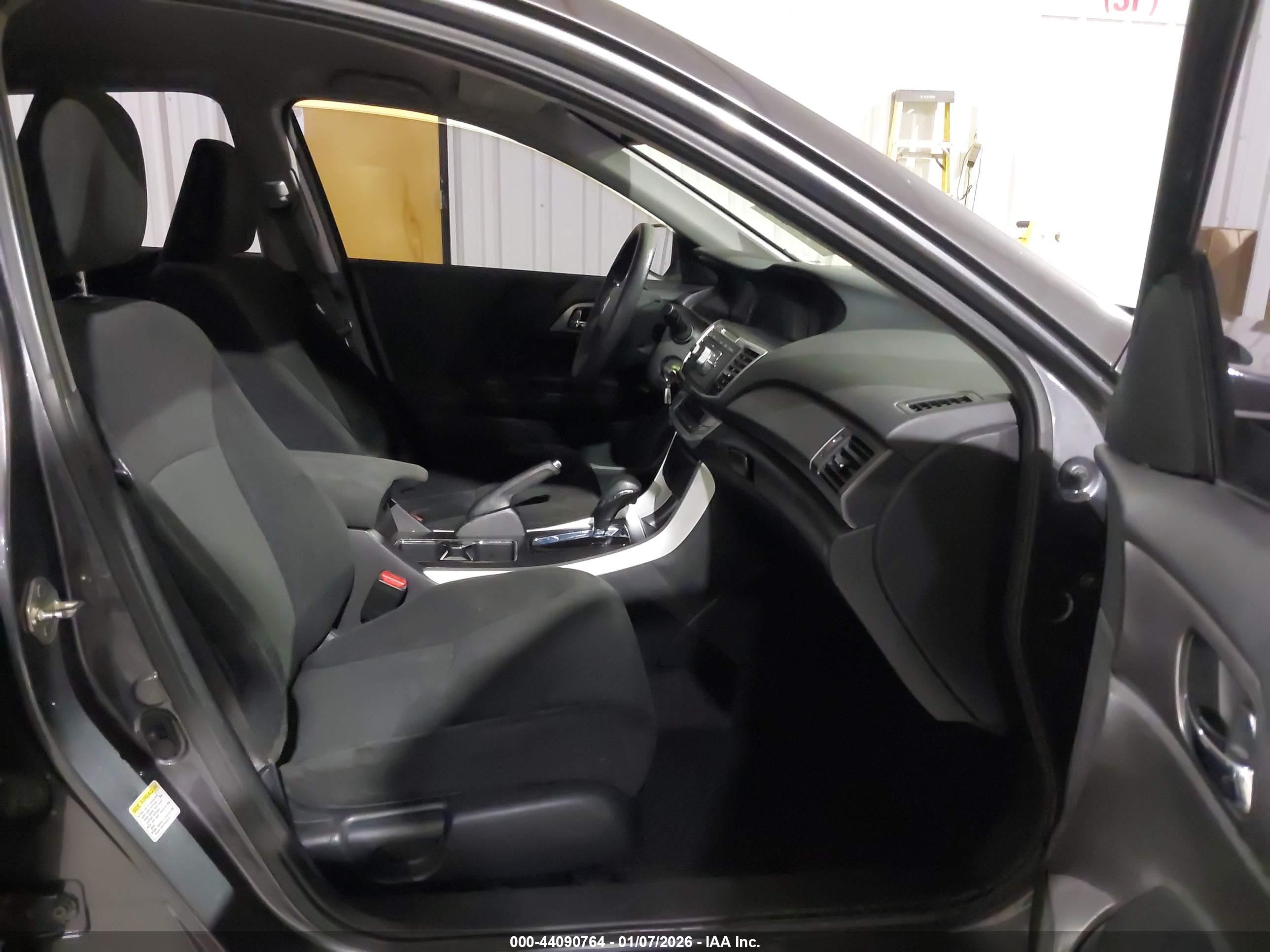 HONDA ACCORD image 5