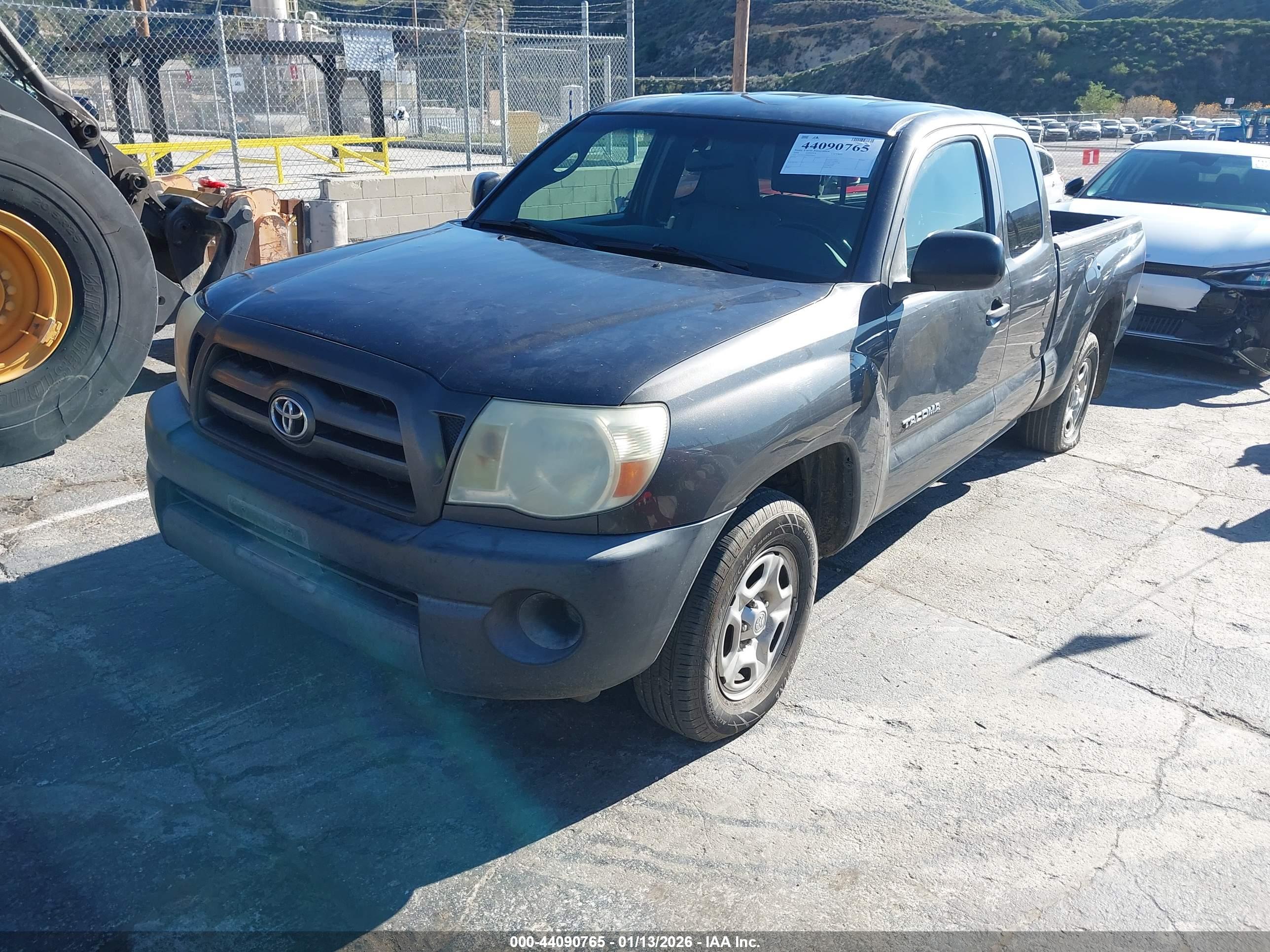 TOYOTA TACOMA image 2