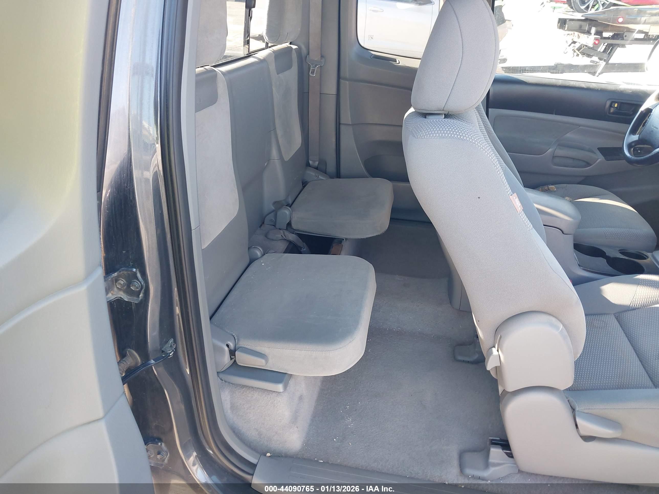 TOYOTA TACOMA image 8