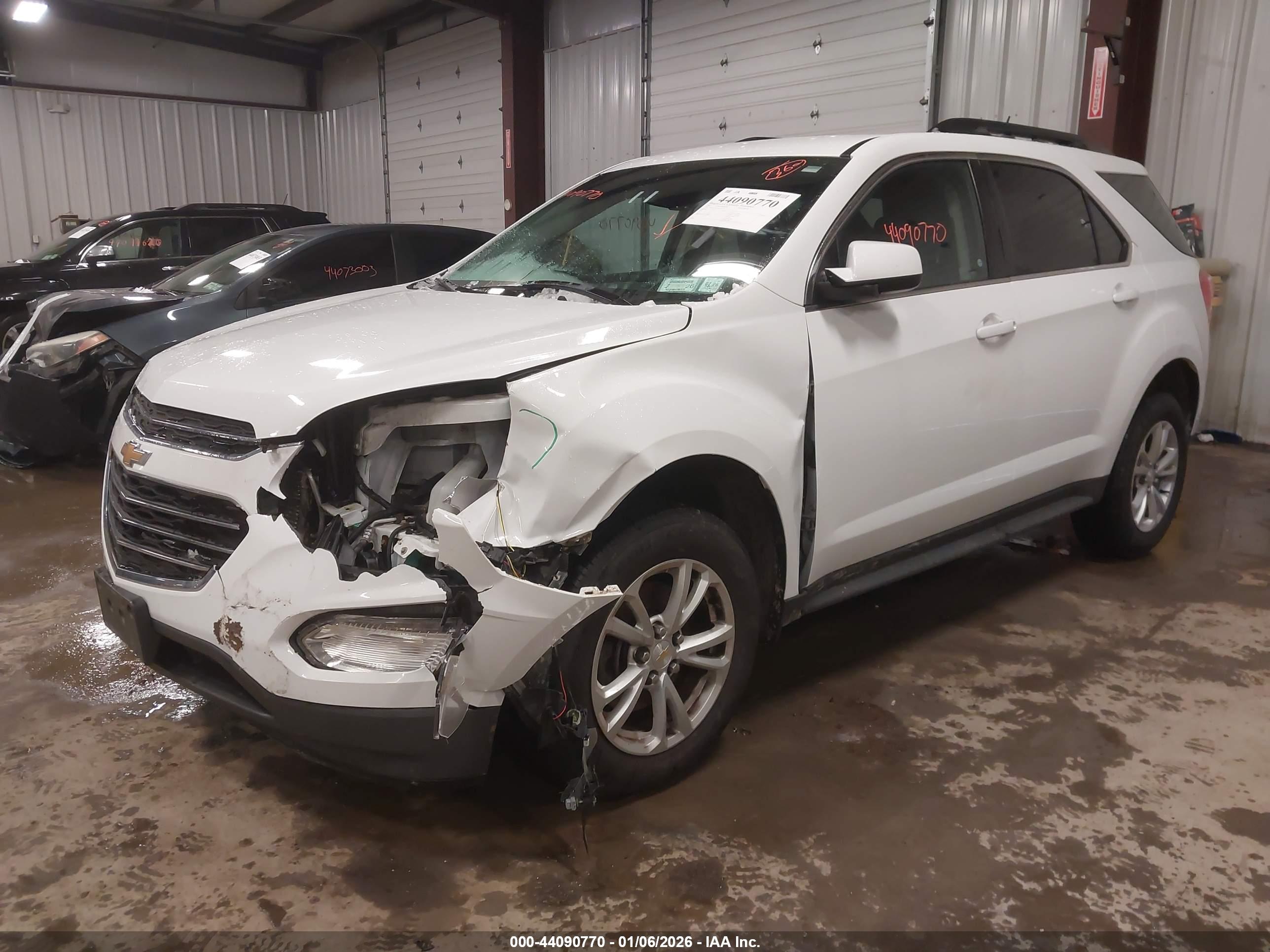 CHEVROLET EQUINOX image 2