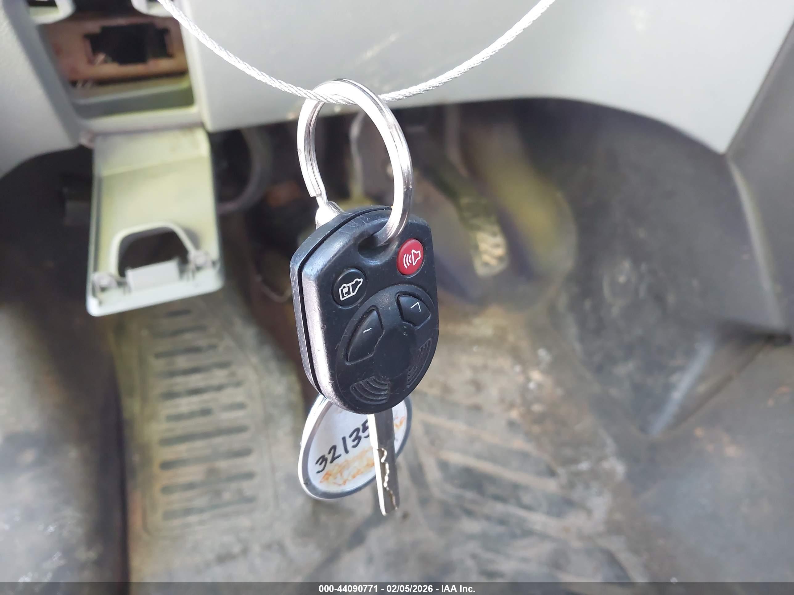 FORD TRANSIT-150 image 11