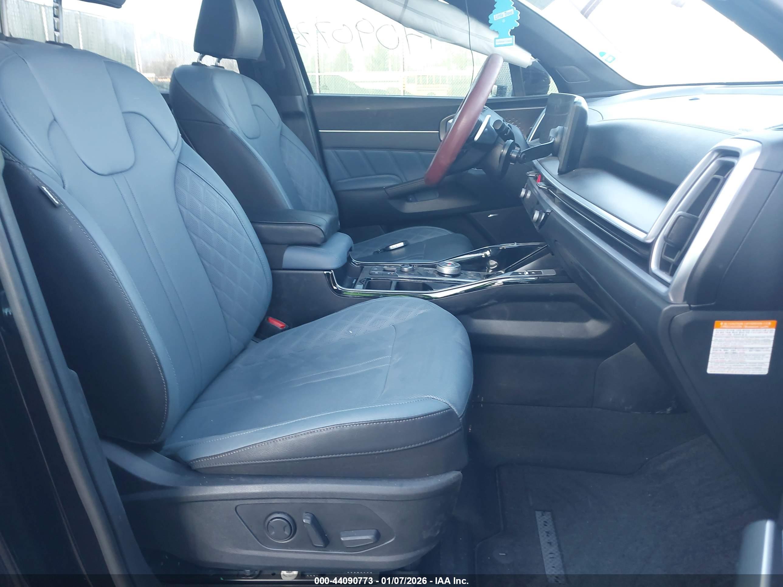 KIA SORENTO image 5