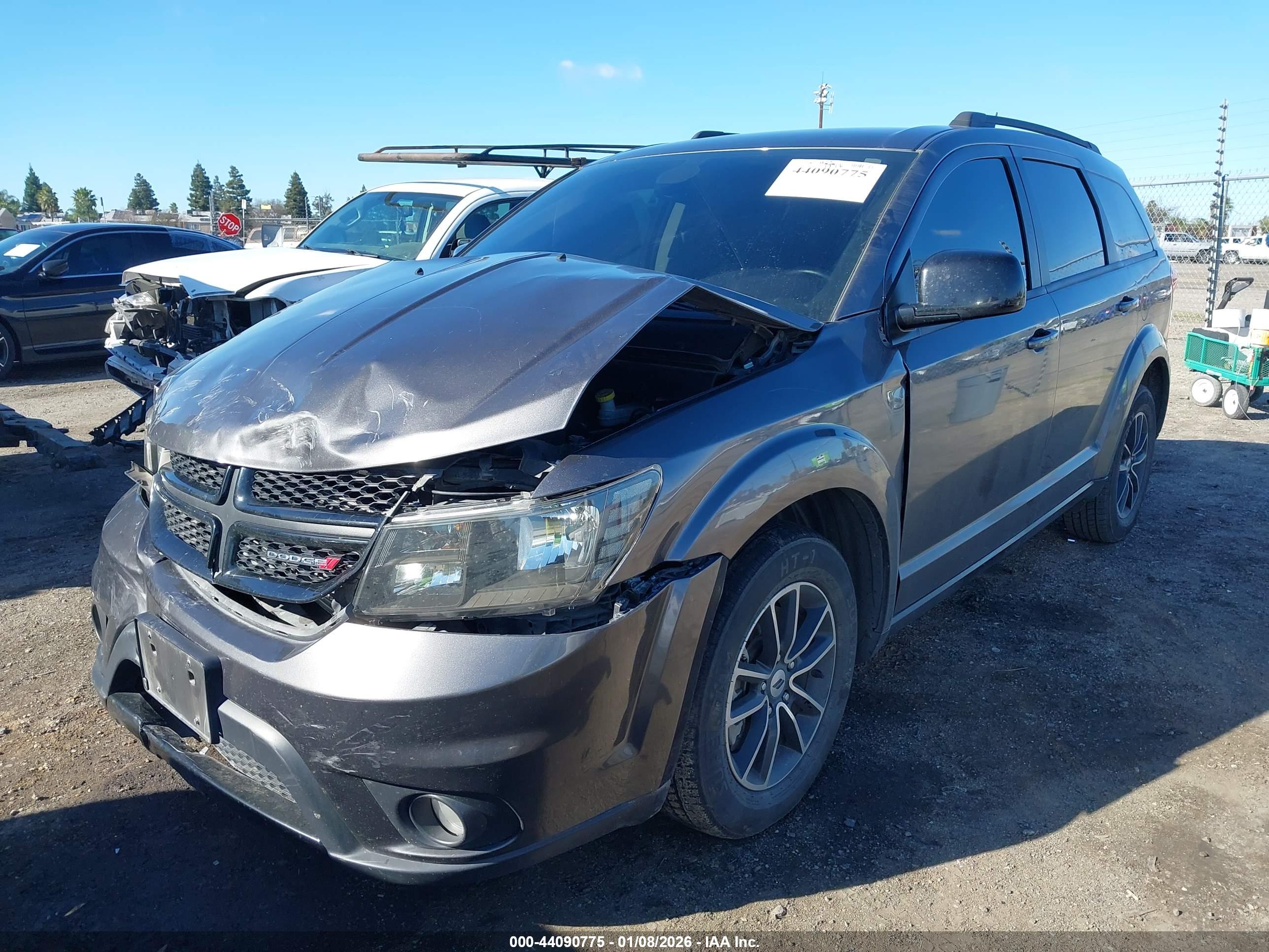 DODGE JOURNEY image 2
