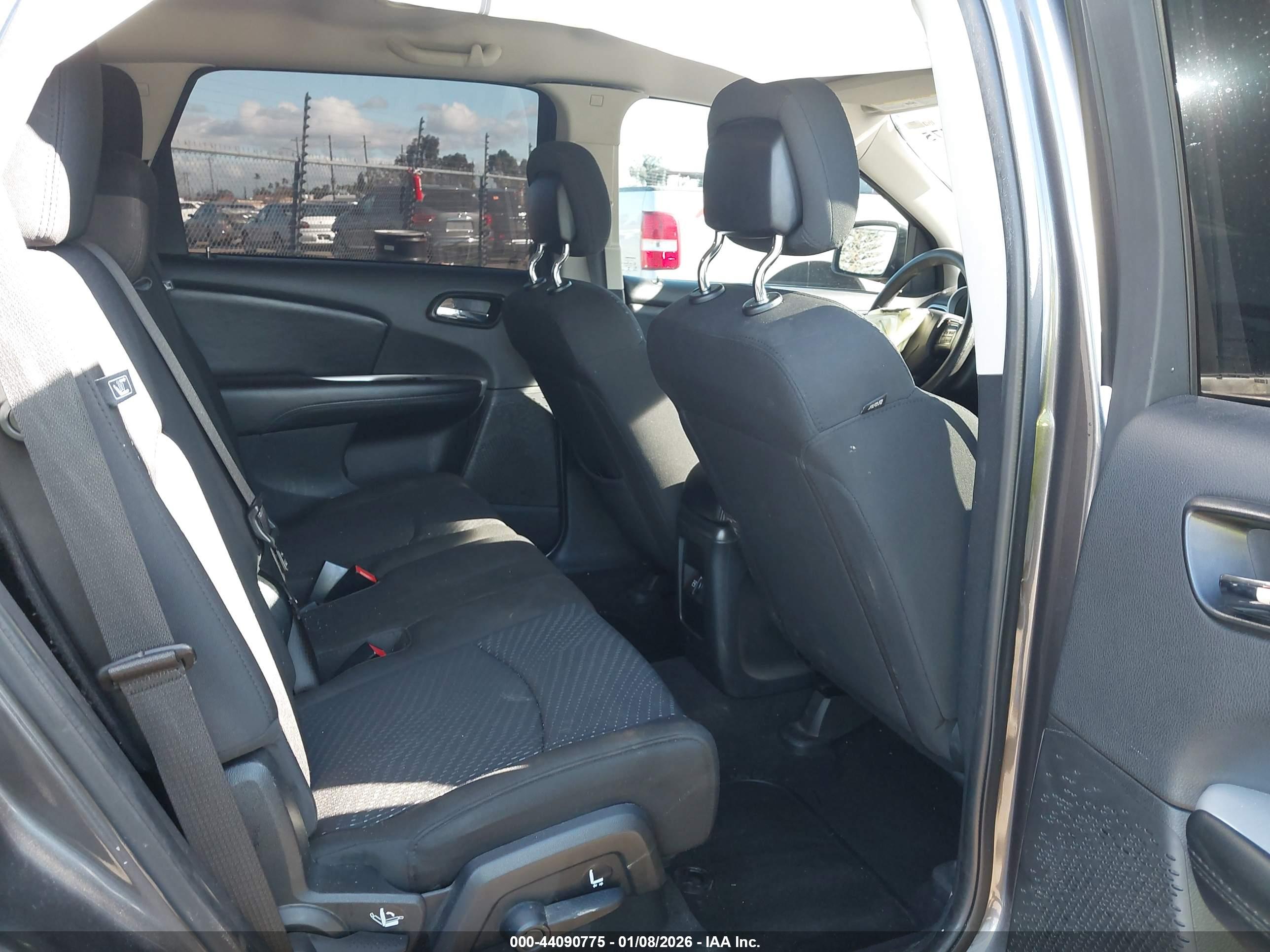 DODGE JOURNEY image 8