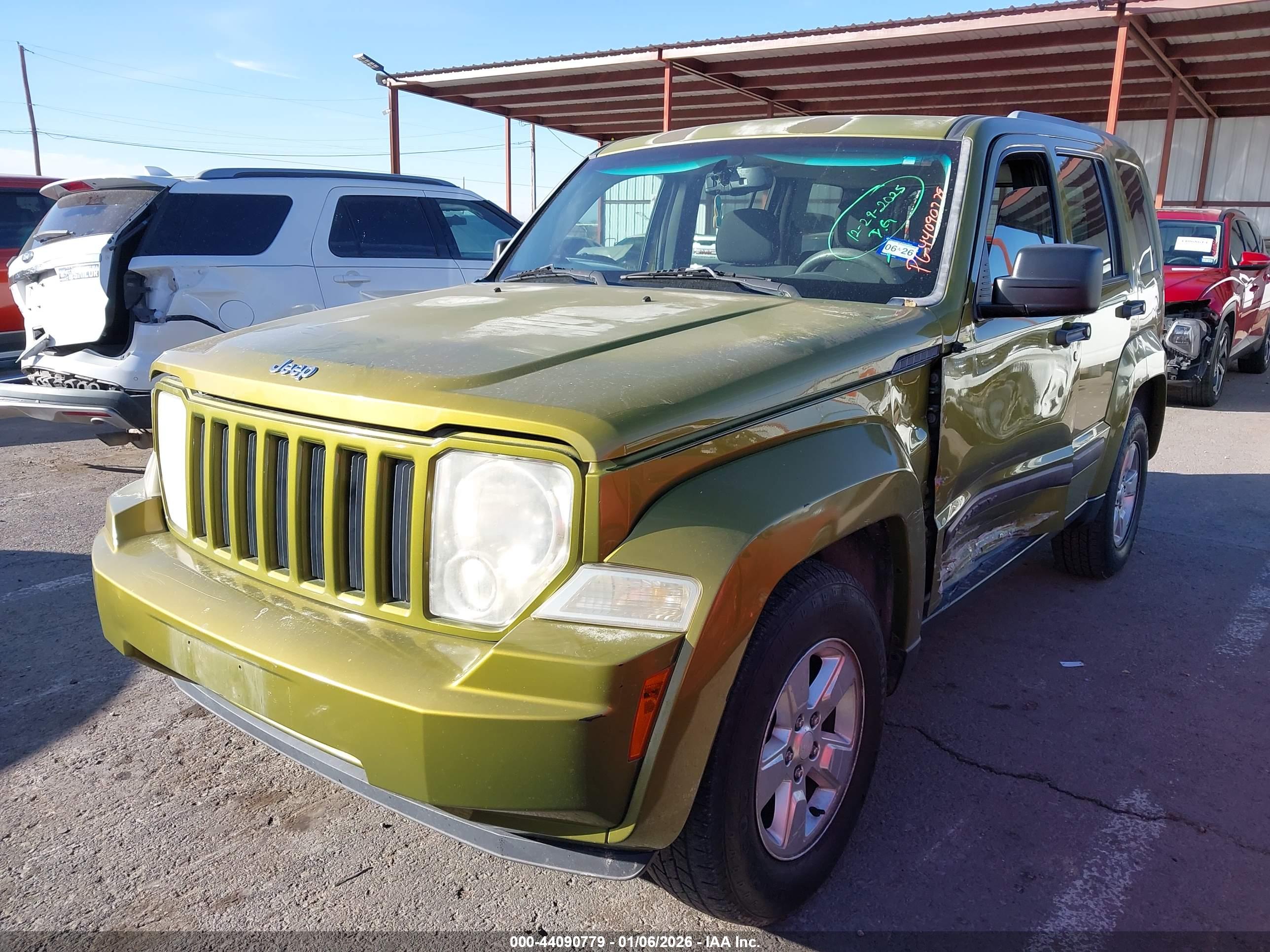 JEEP LIBERTY image 2