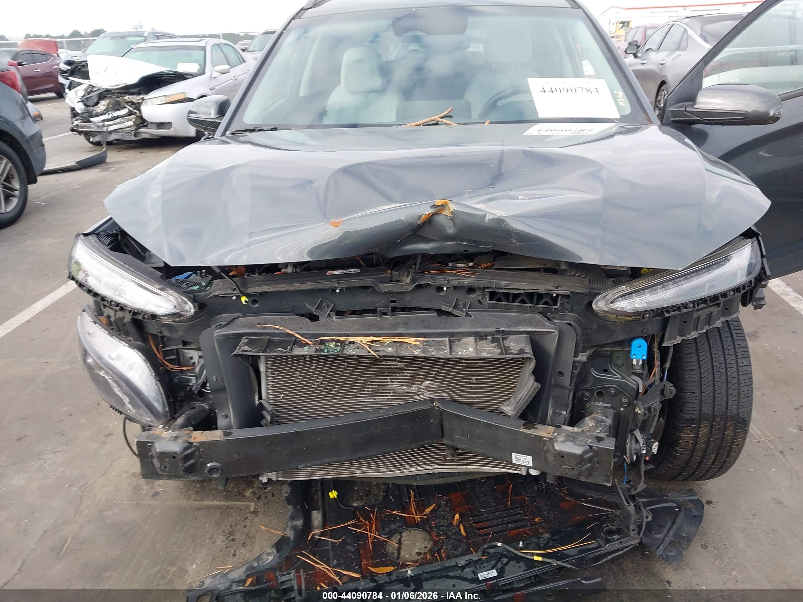 HYUNDAI KONA image 6