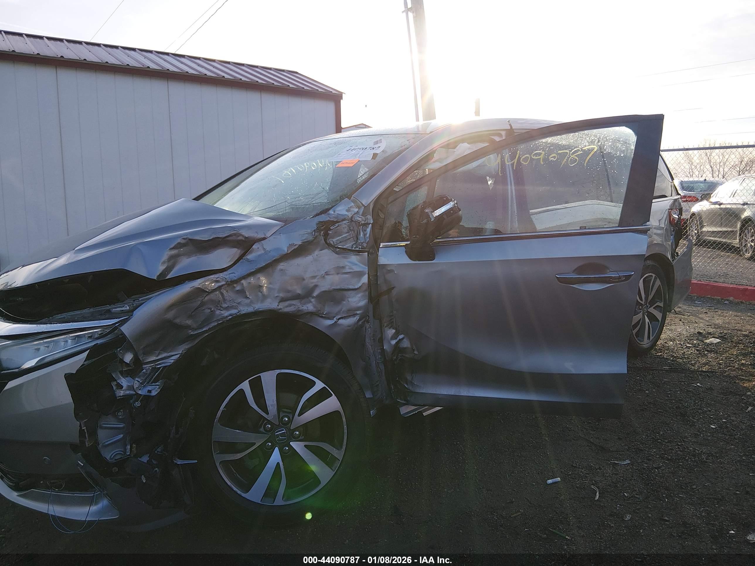 HONDA ODYSSEY image 6