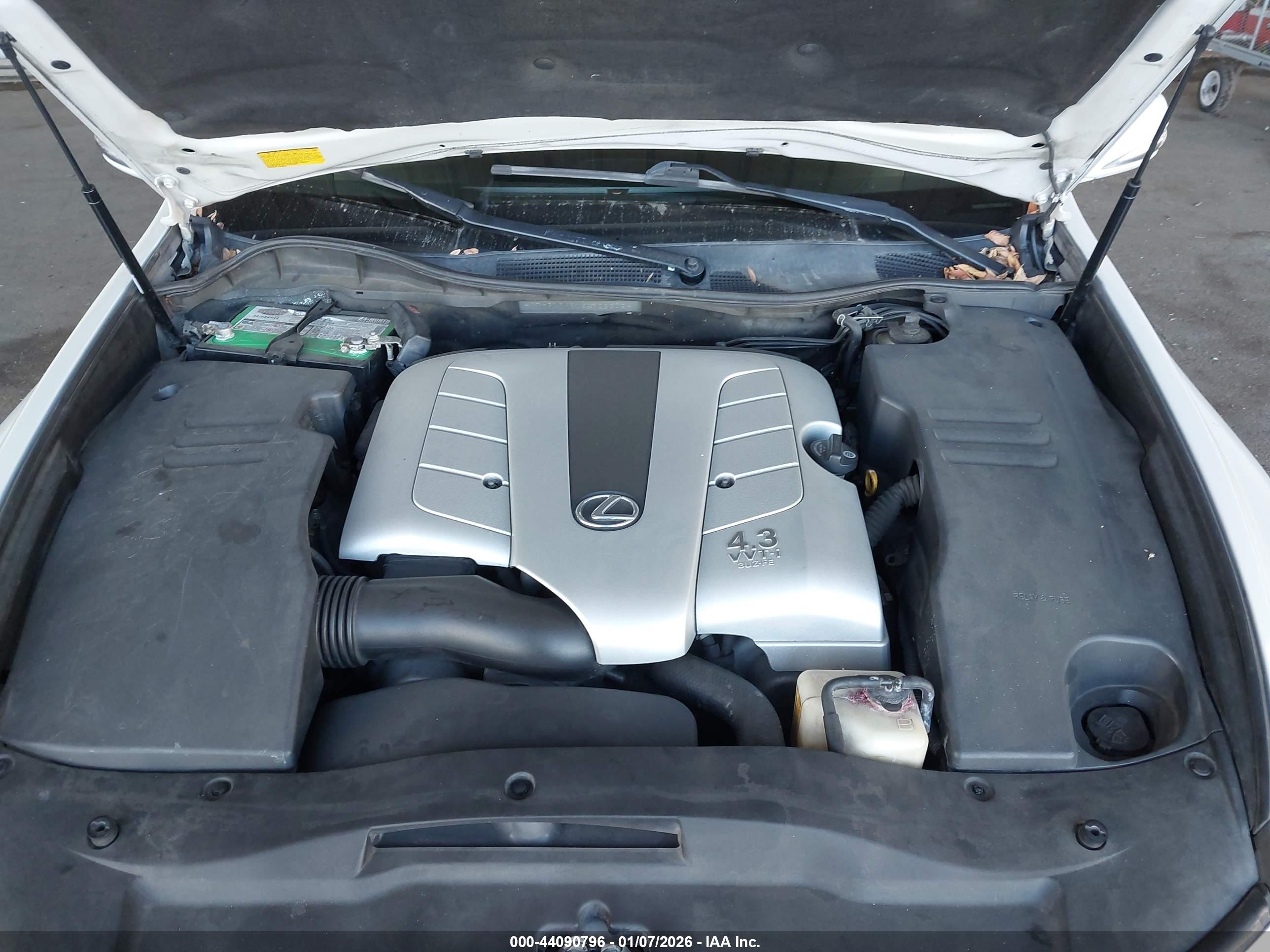LEXUS GS image 10