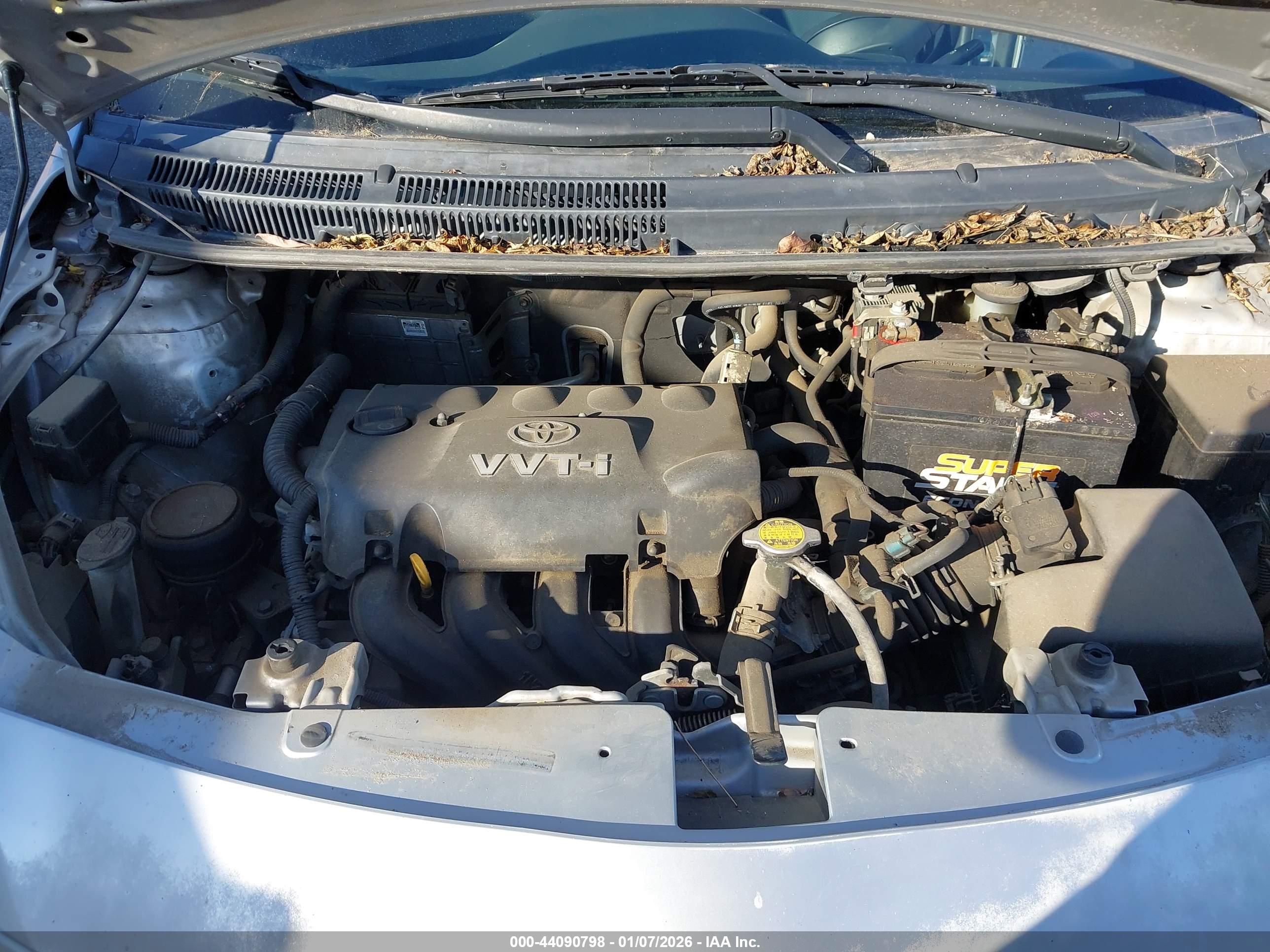TOYOTA YARIS image 10