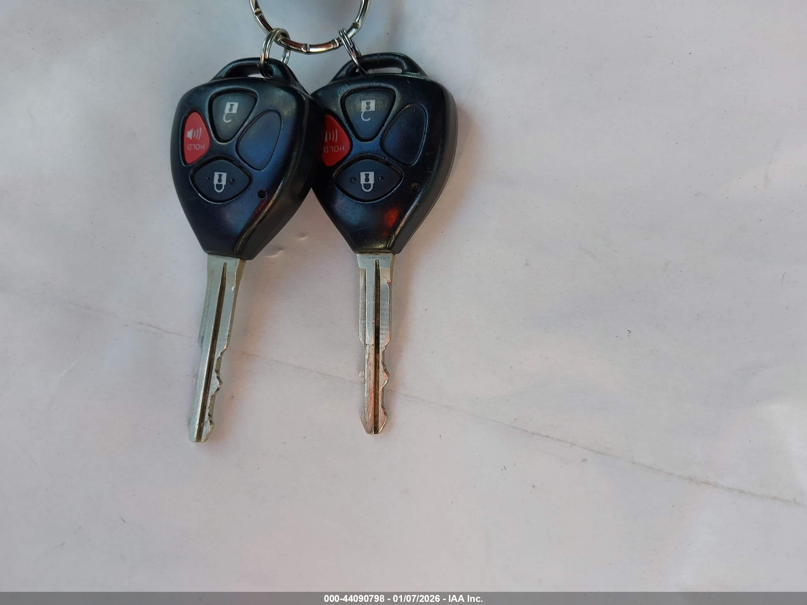 TOYOTA YARIS image 11