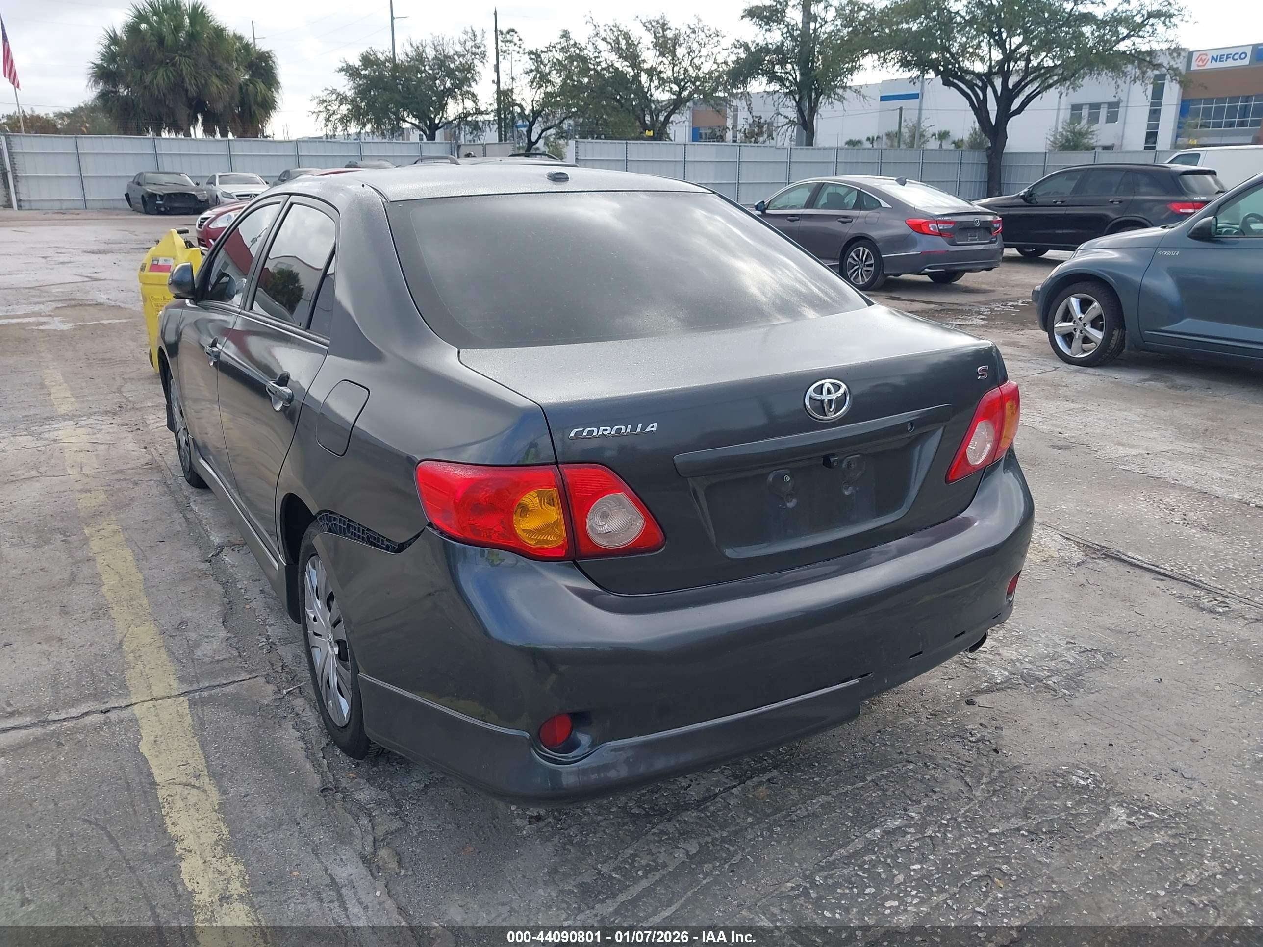 TOYOTA COROLLA image 6