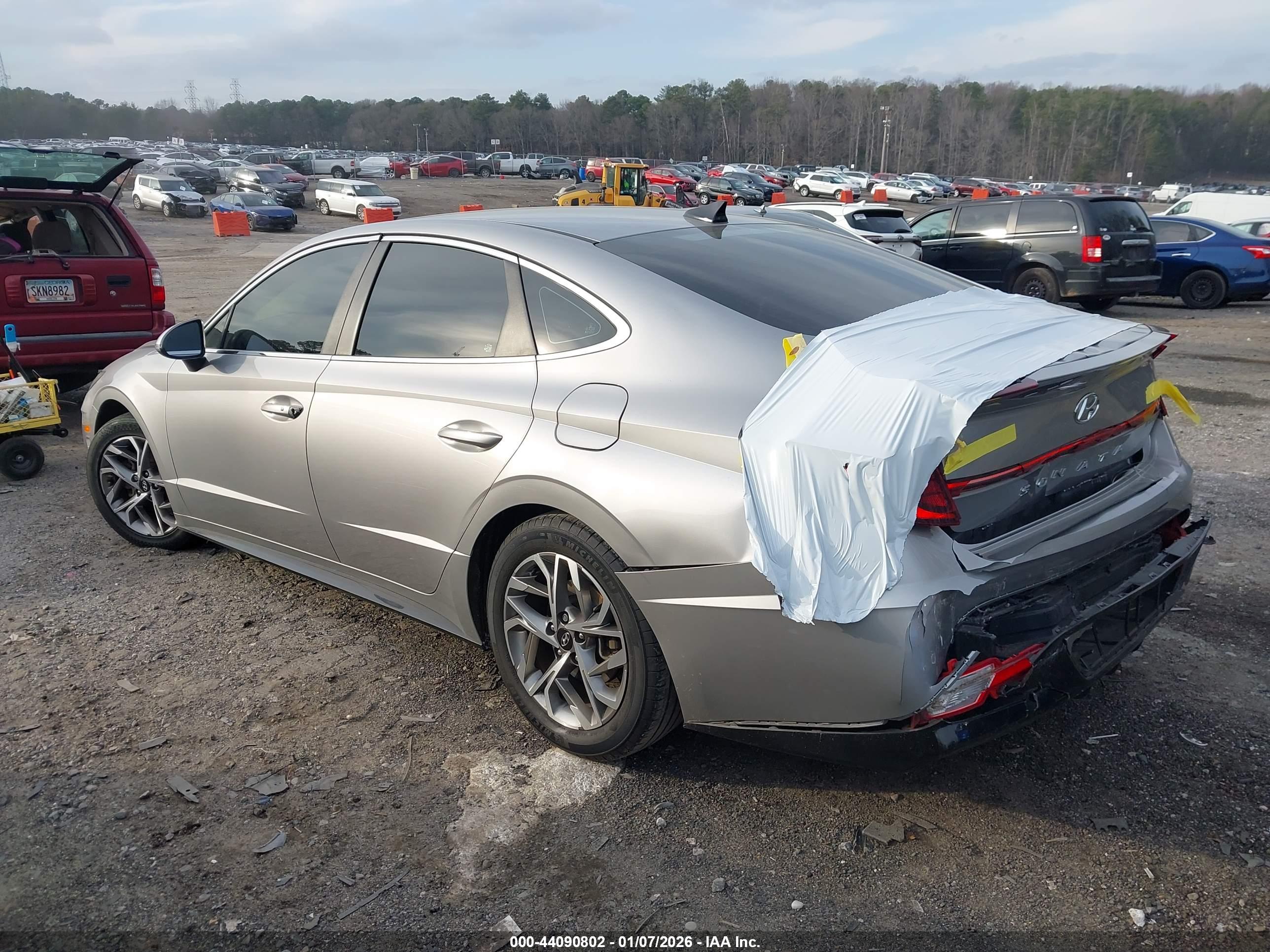 HYUNDAI SONATA image 3