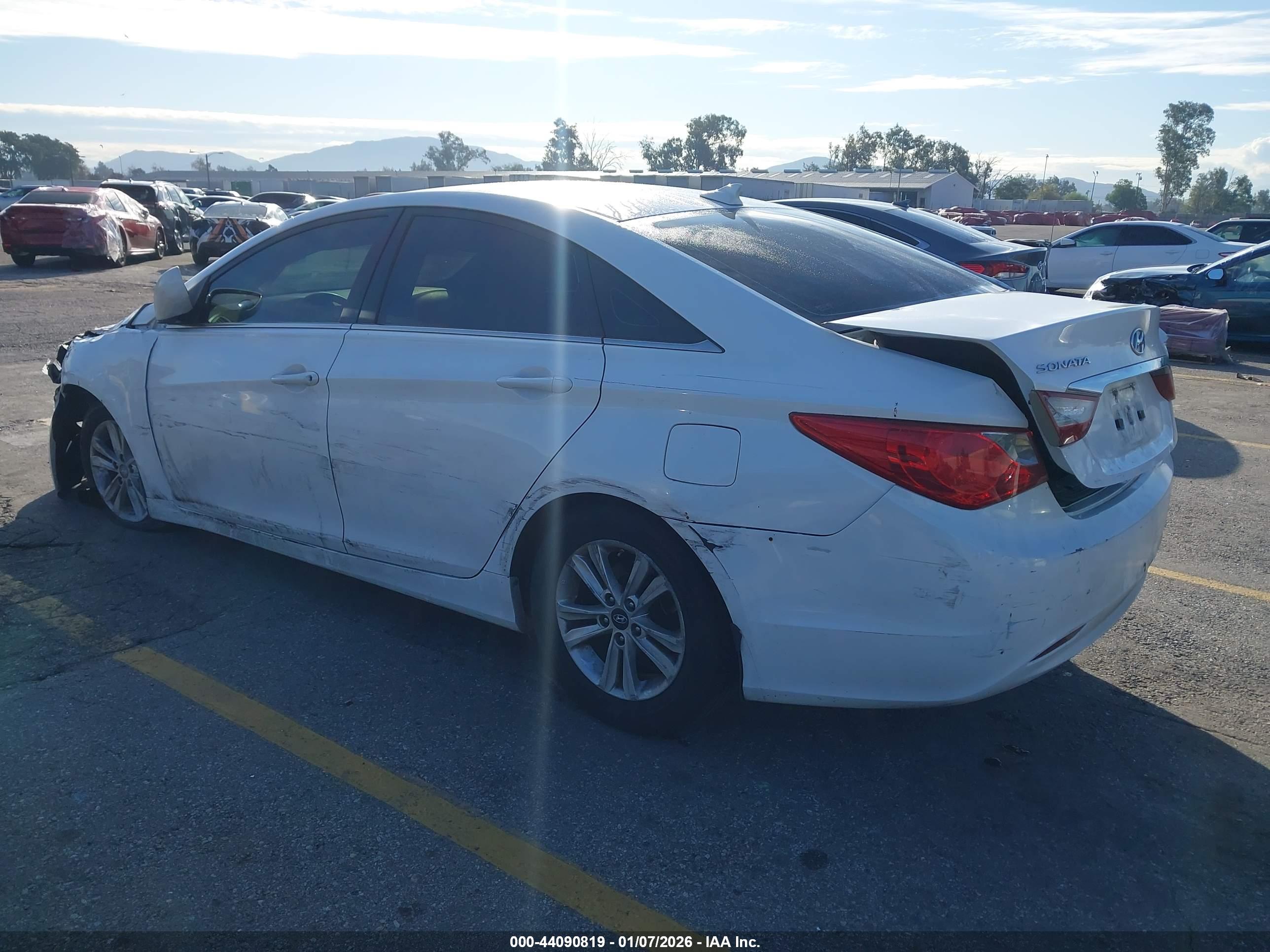 HYUNDAI SONATA image 3