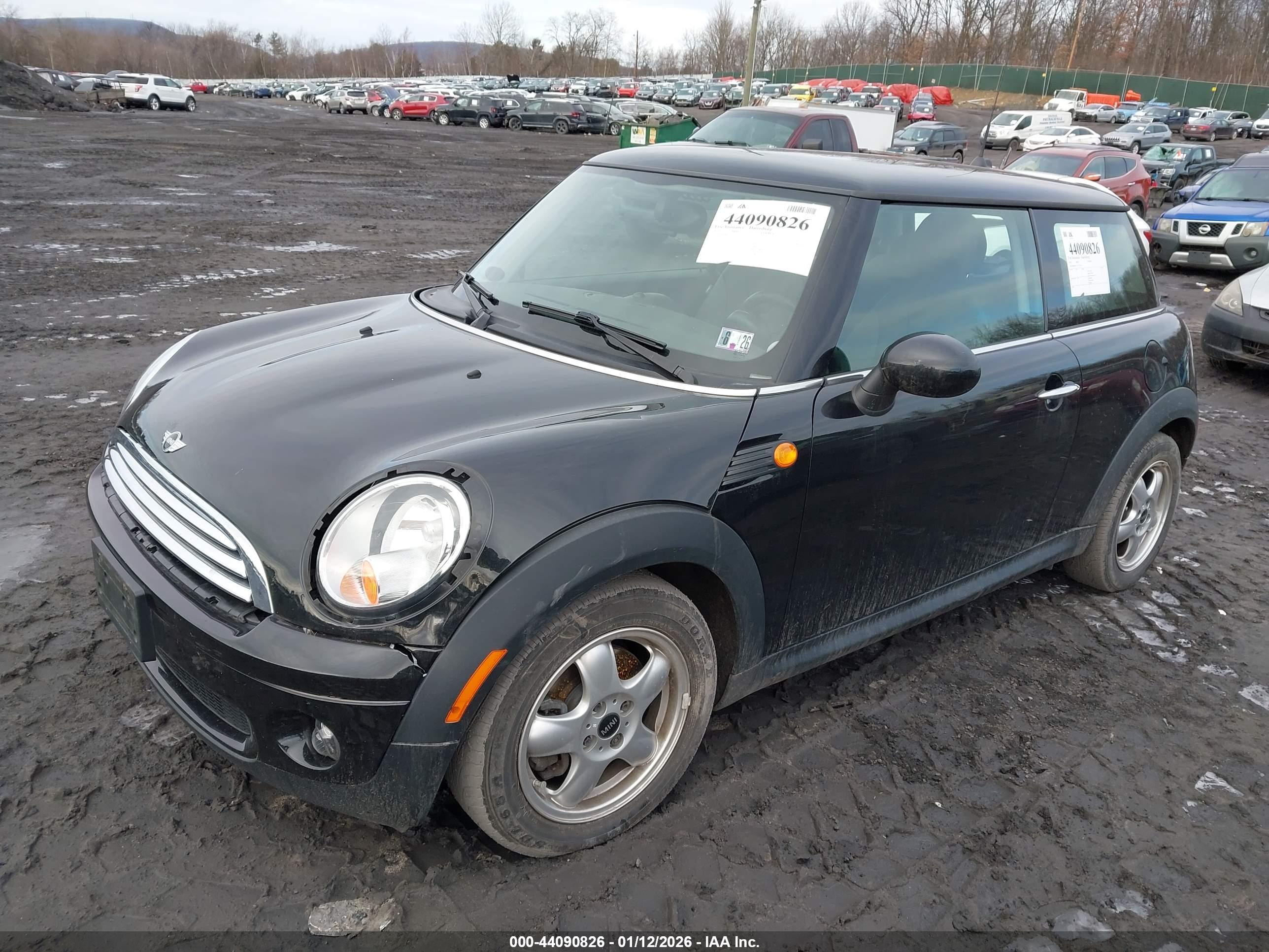 MINI COOPER image 2