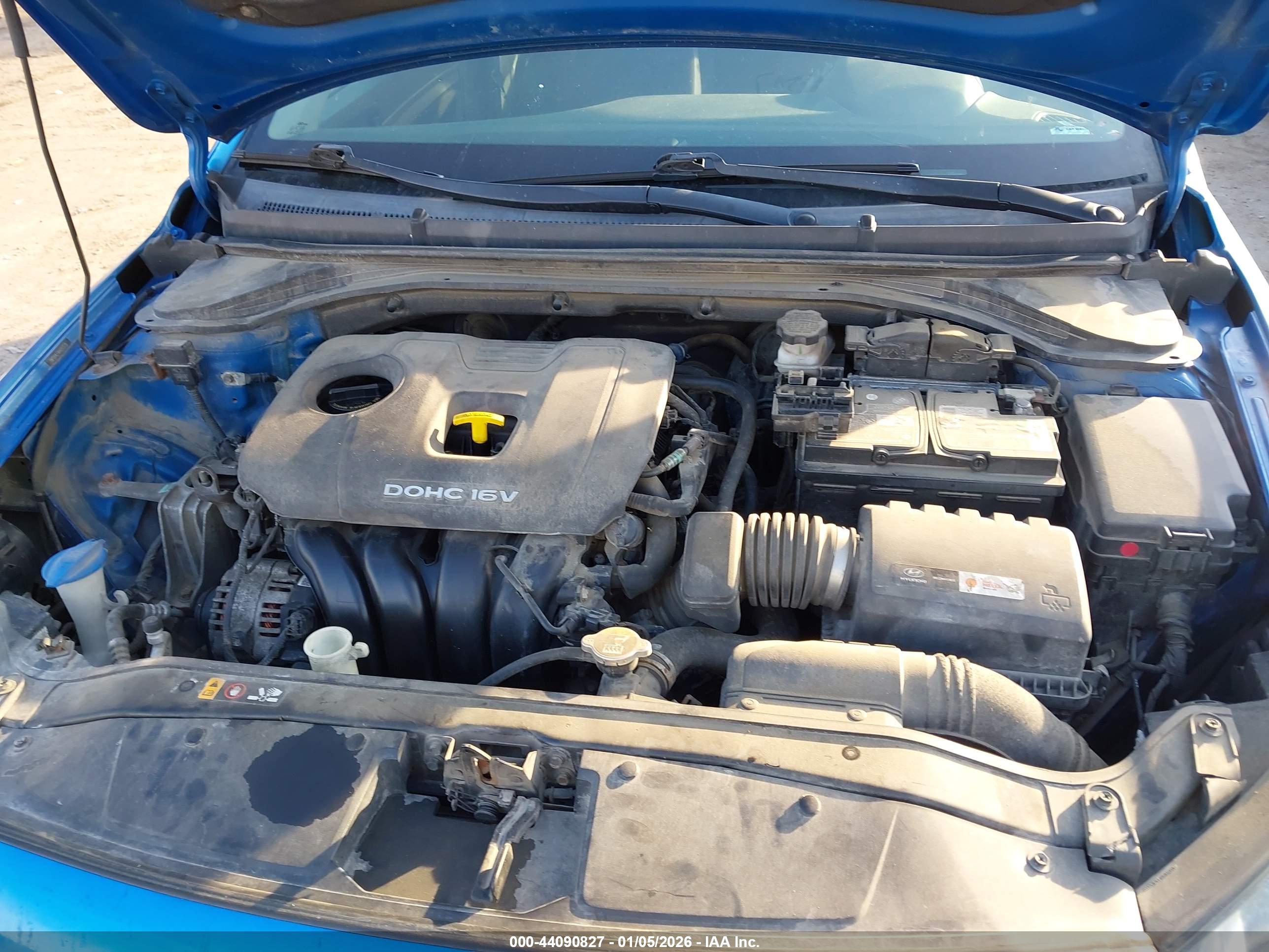 HYUNDAI ELANTRA image 10