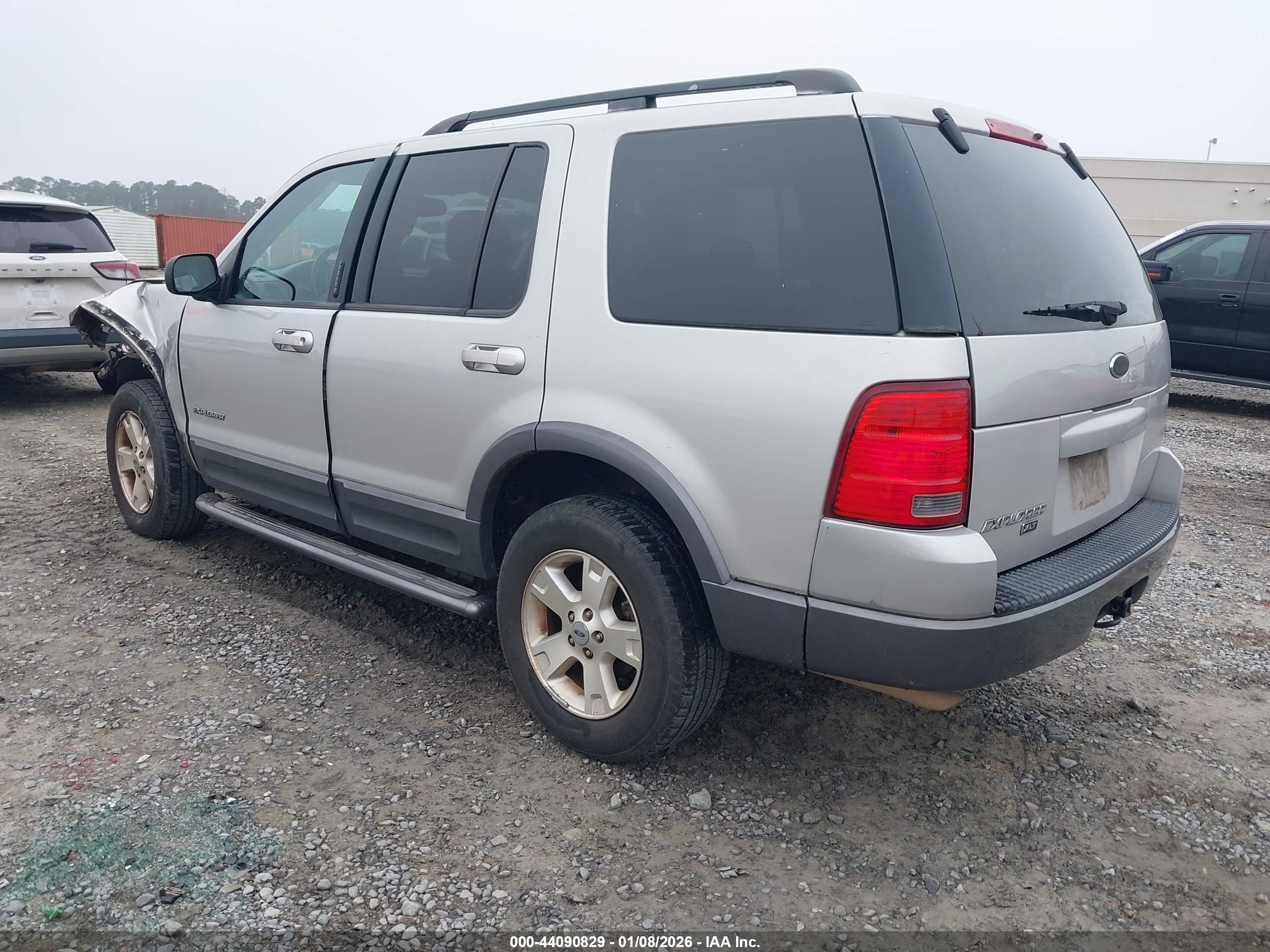 FORD EXPLORER image 3