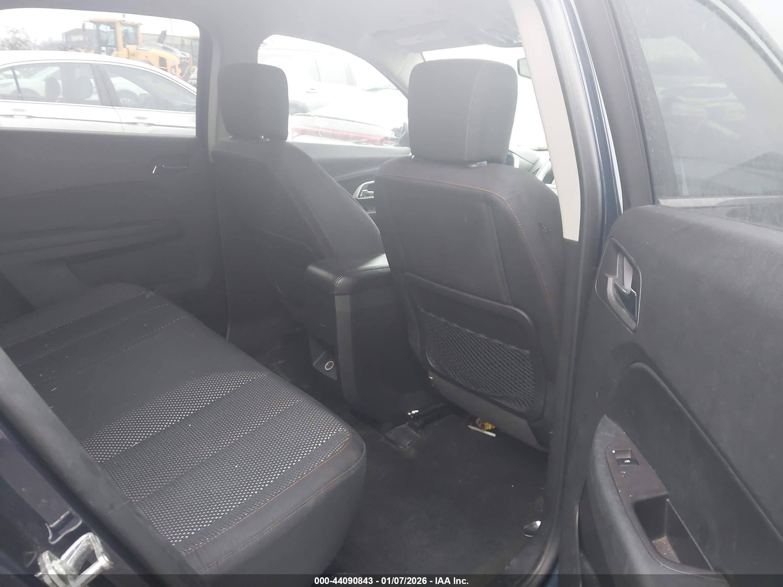 CHEVROLET EQUINOX image 8