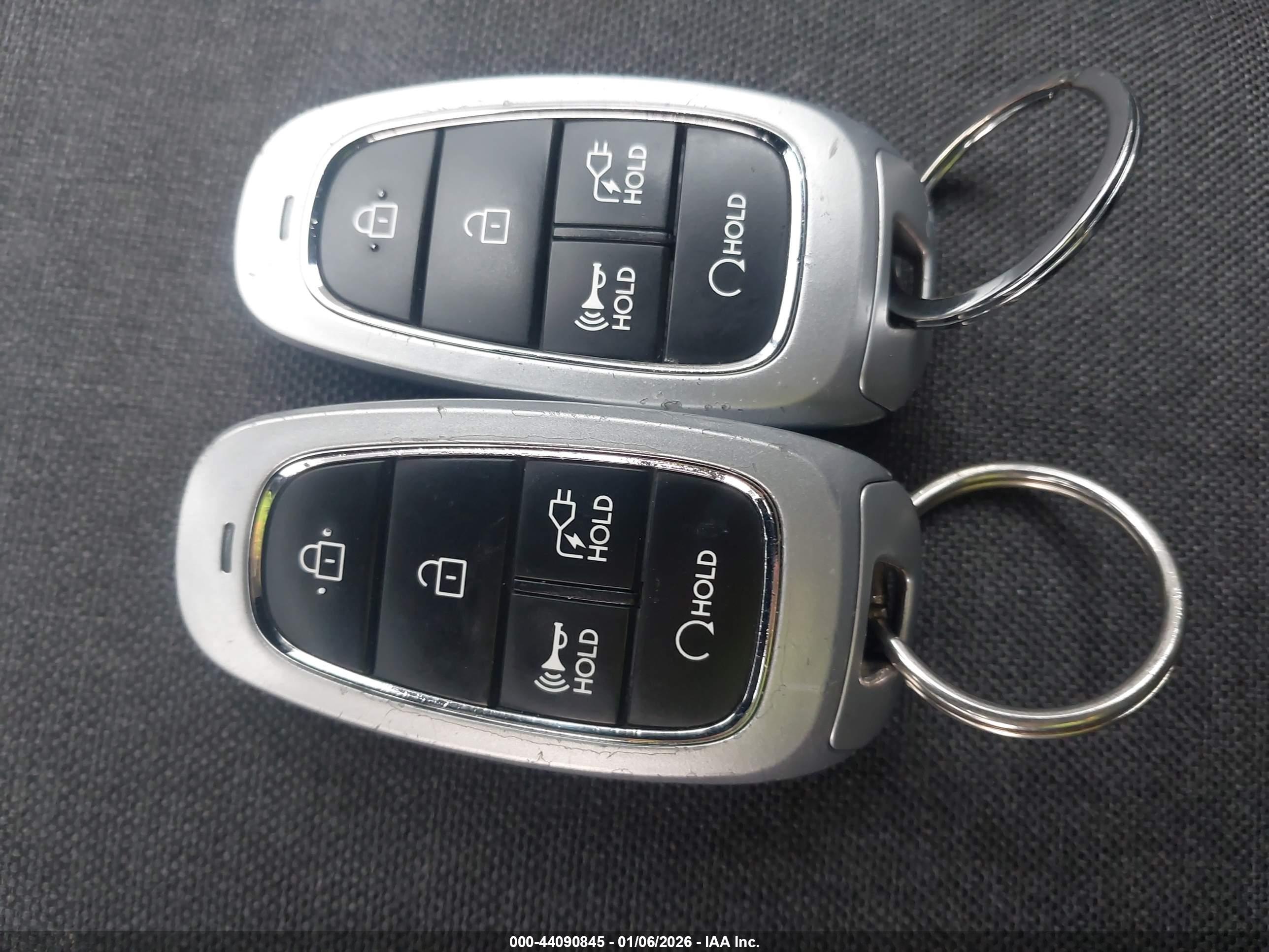 HYUNDAI IONIQ image 11
