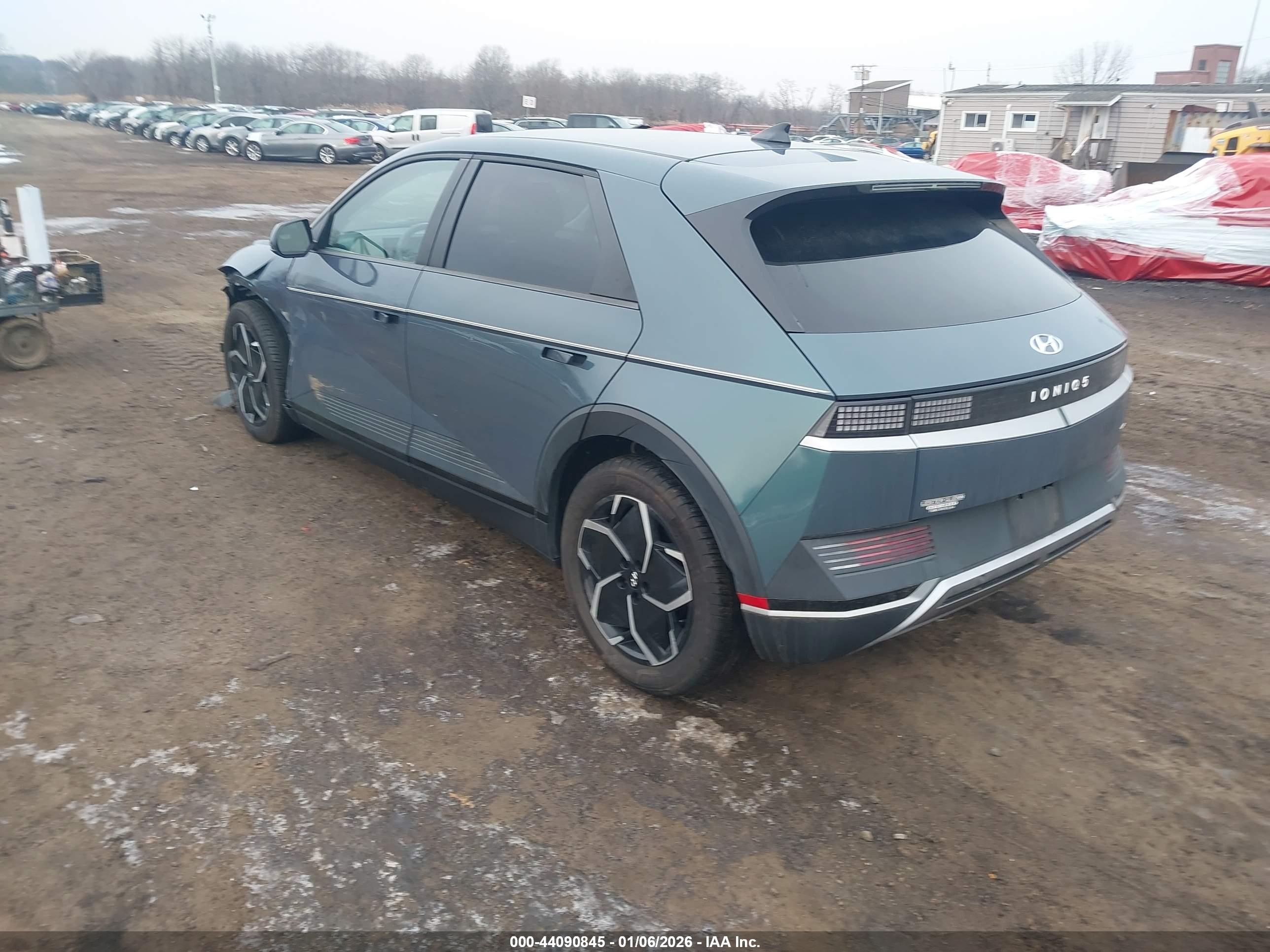 HYUNDAI IONIQ image 3