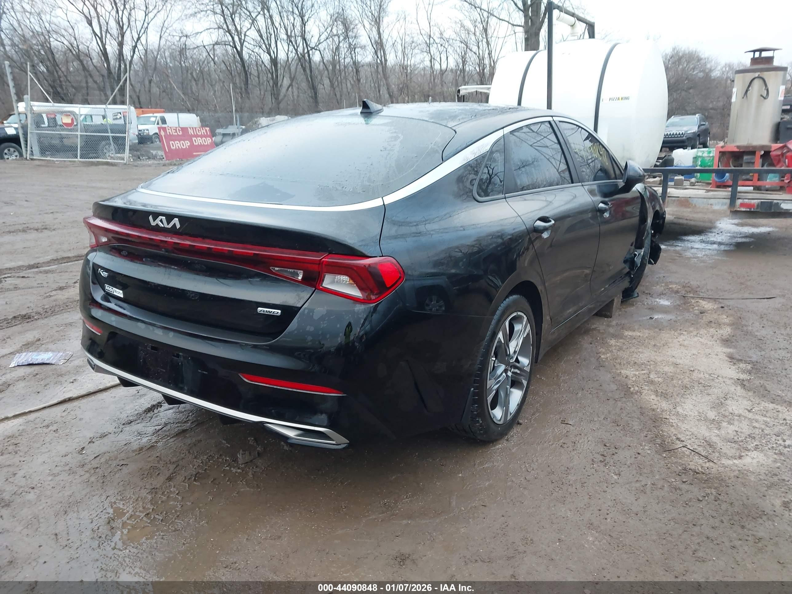KIA K5 image 4