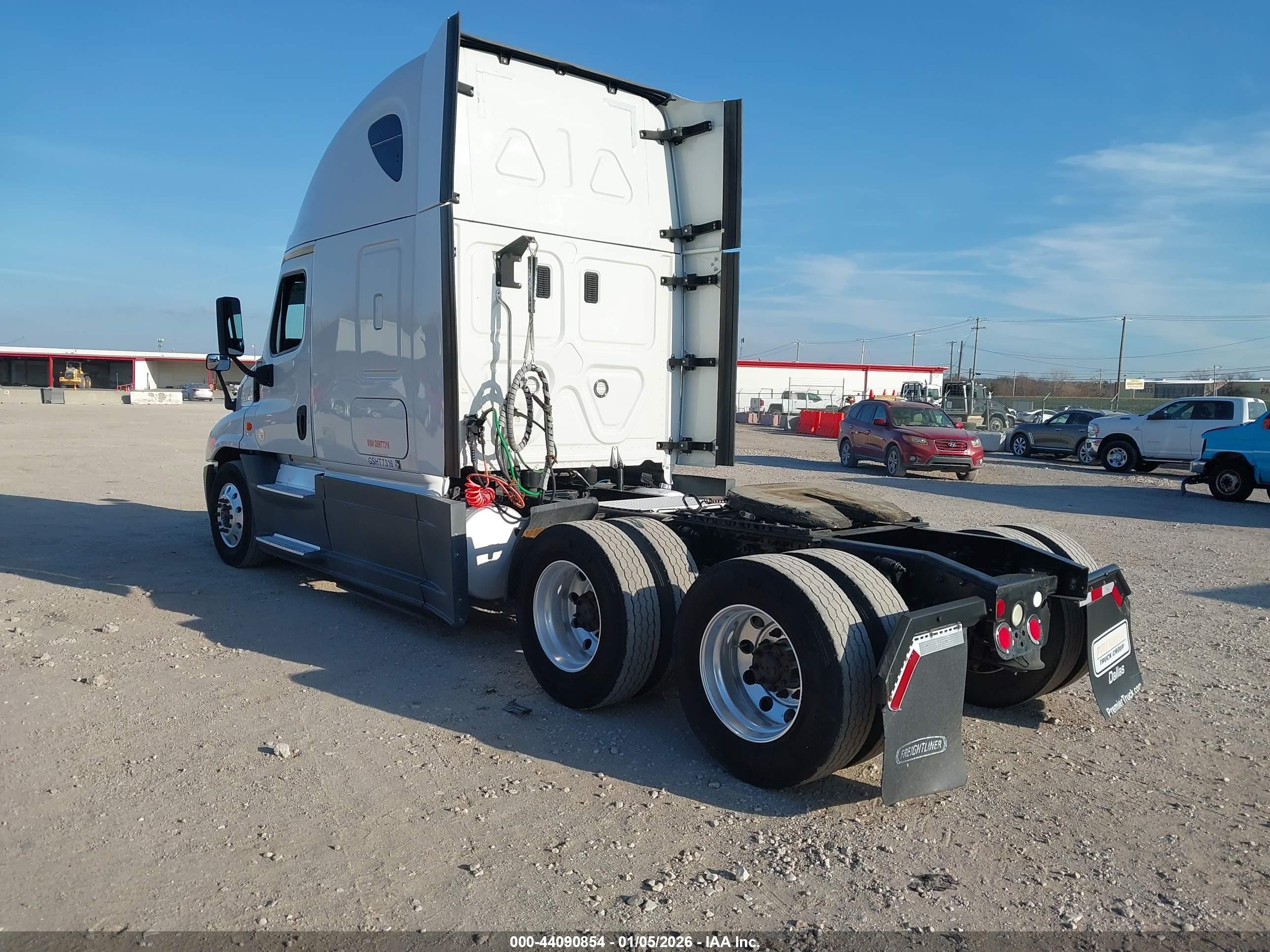 FREIGHTLINER CASCADIA image 3