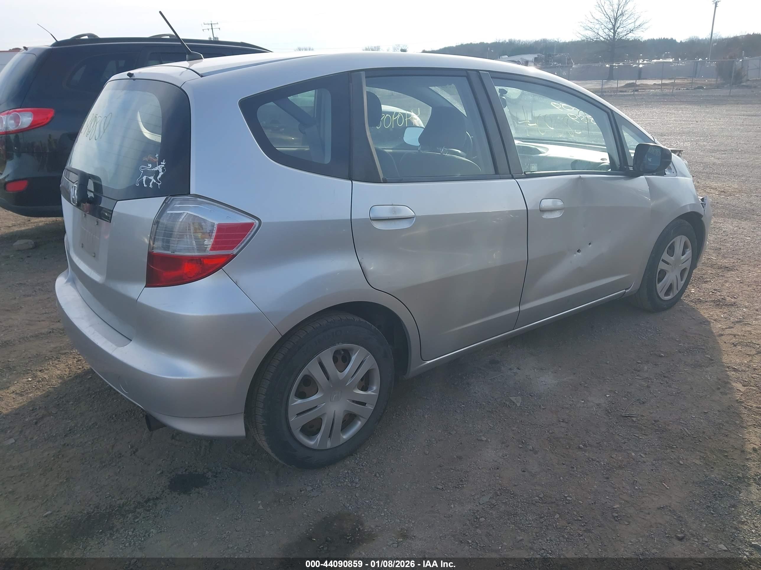 HONDA FIT image 4