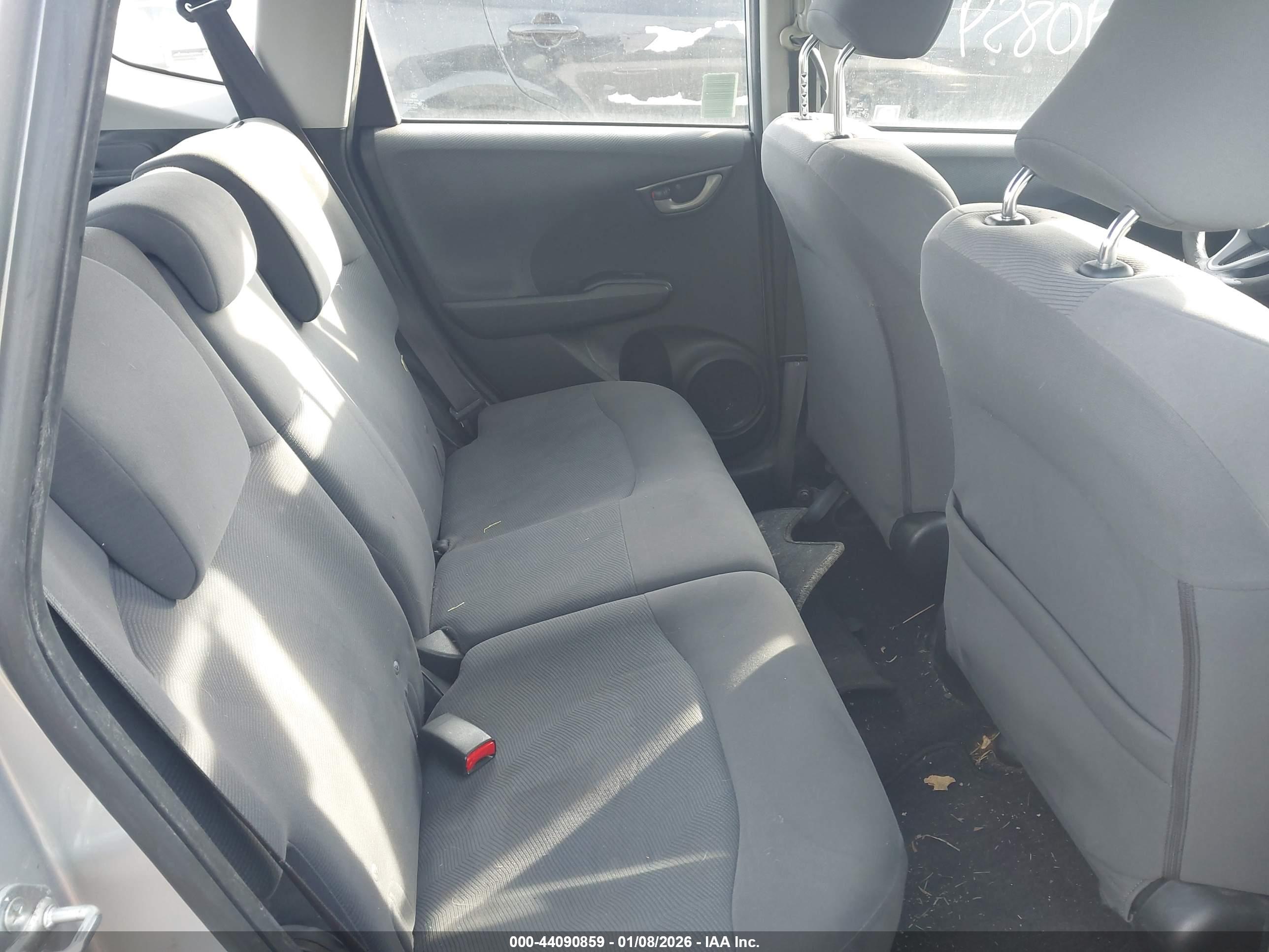 HONDA FIT image 8