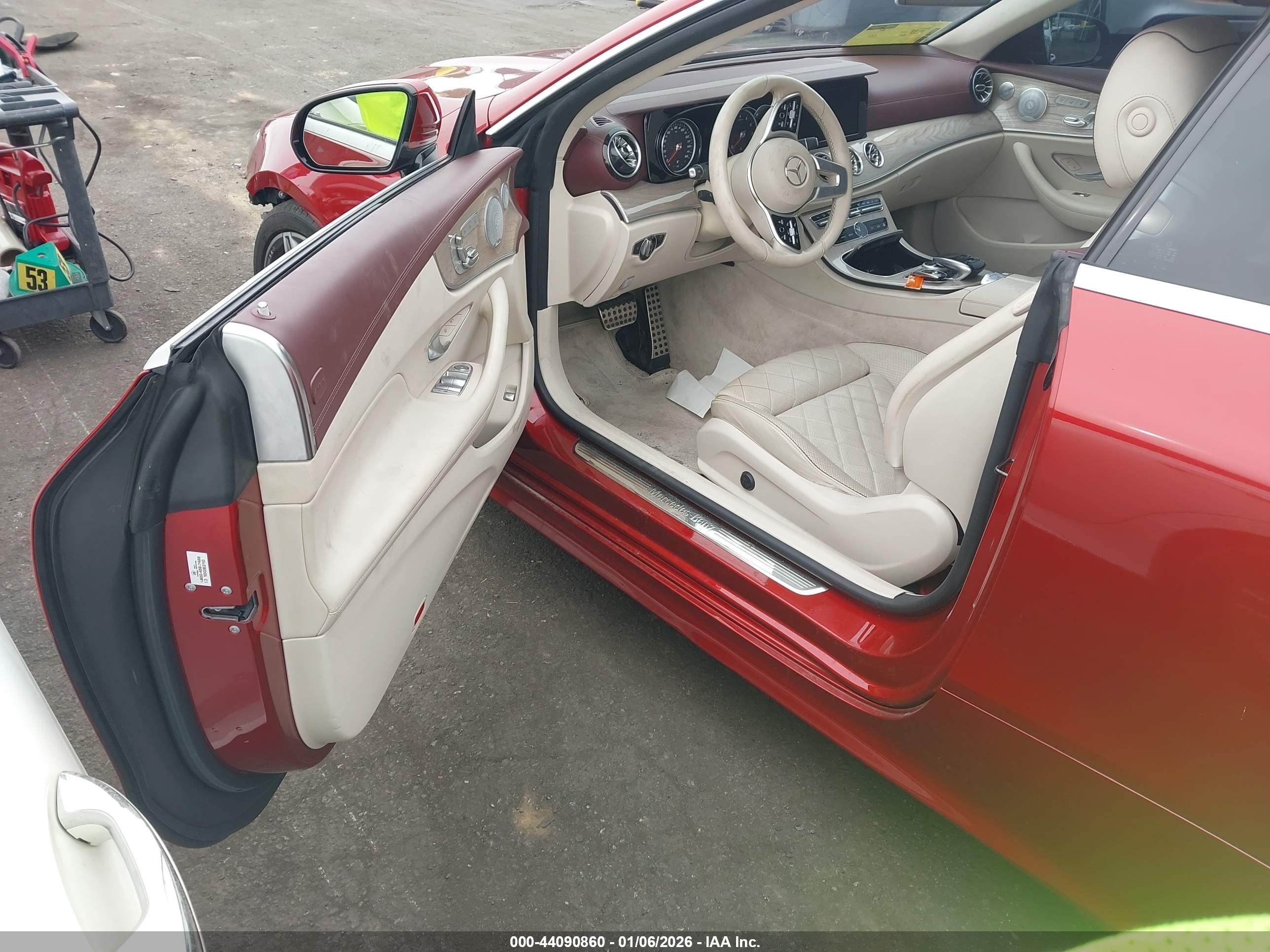 MERCEDES-BENZ E image 5