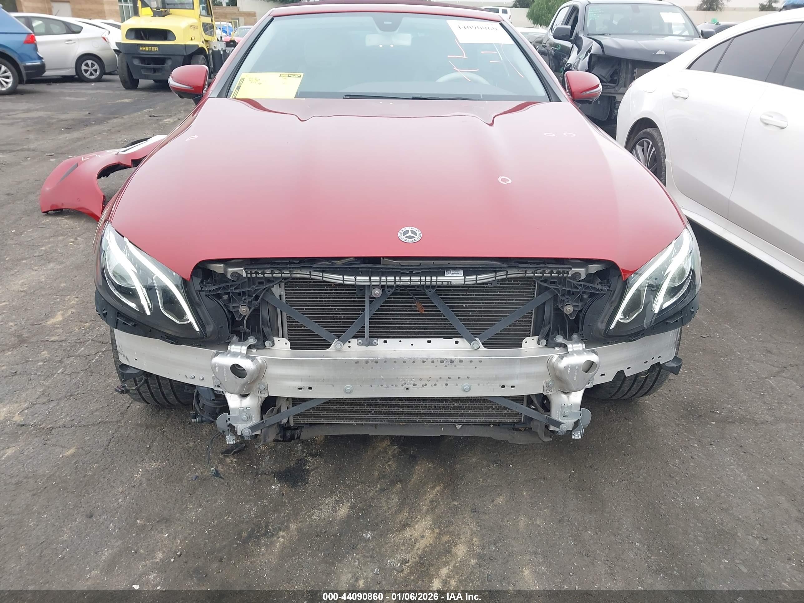 MERCEDES-BENZ E image 6