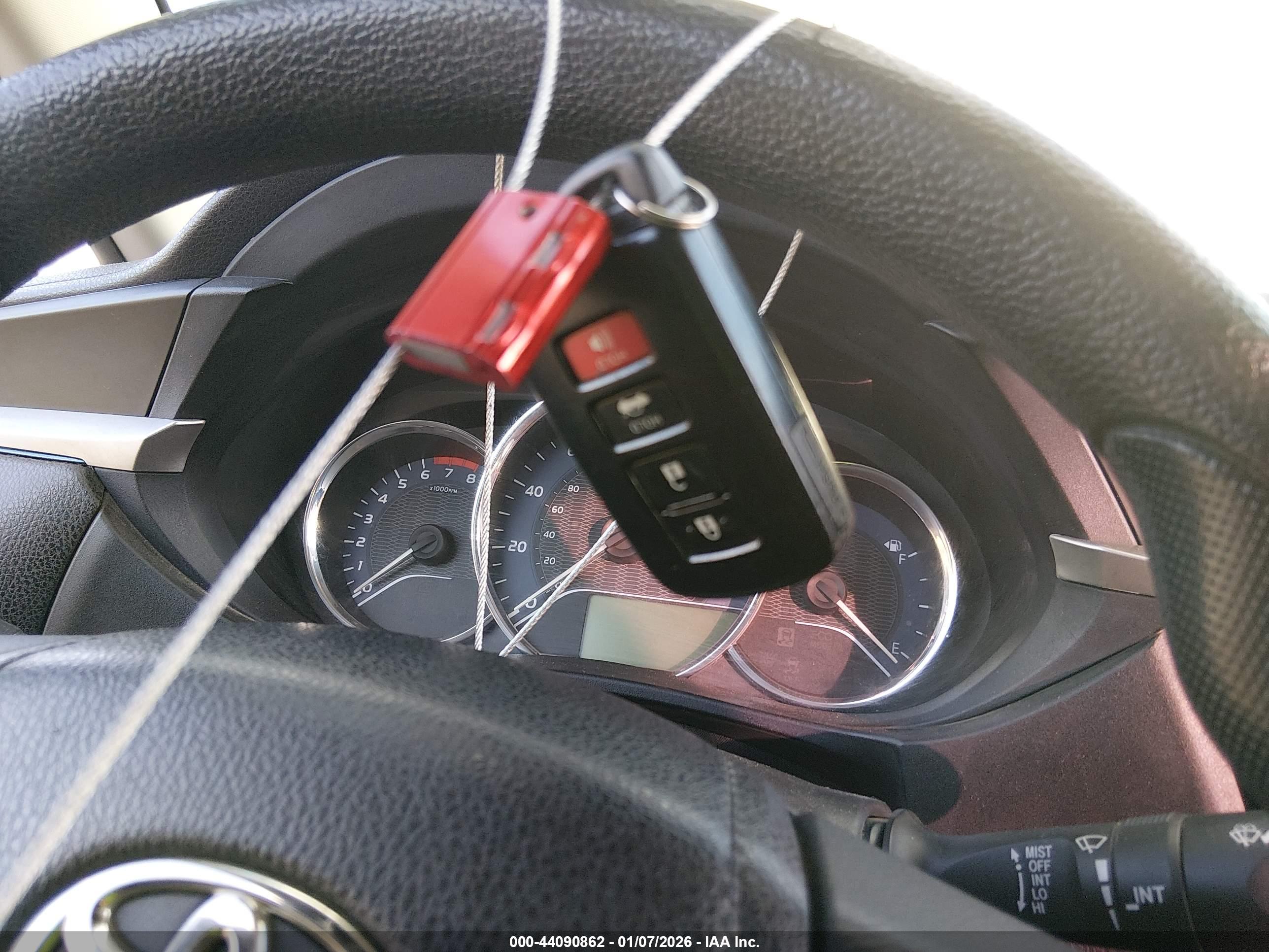 TOYOTA COROLLA image 11