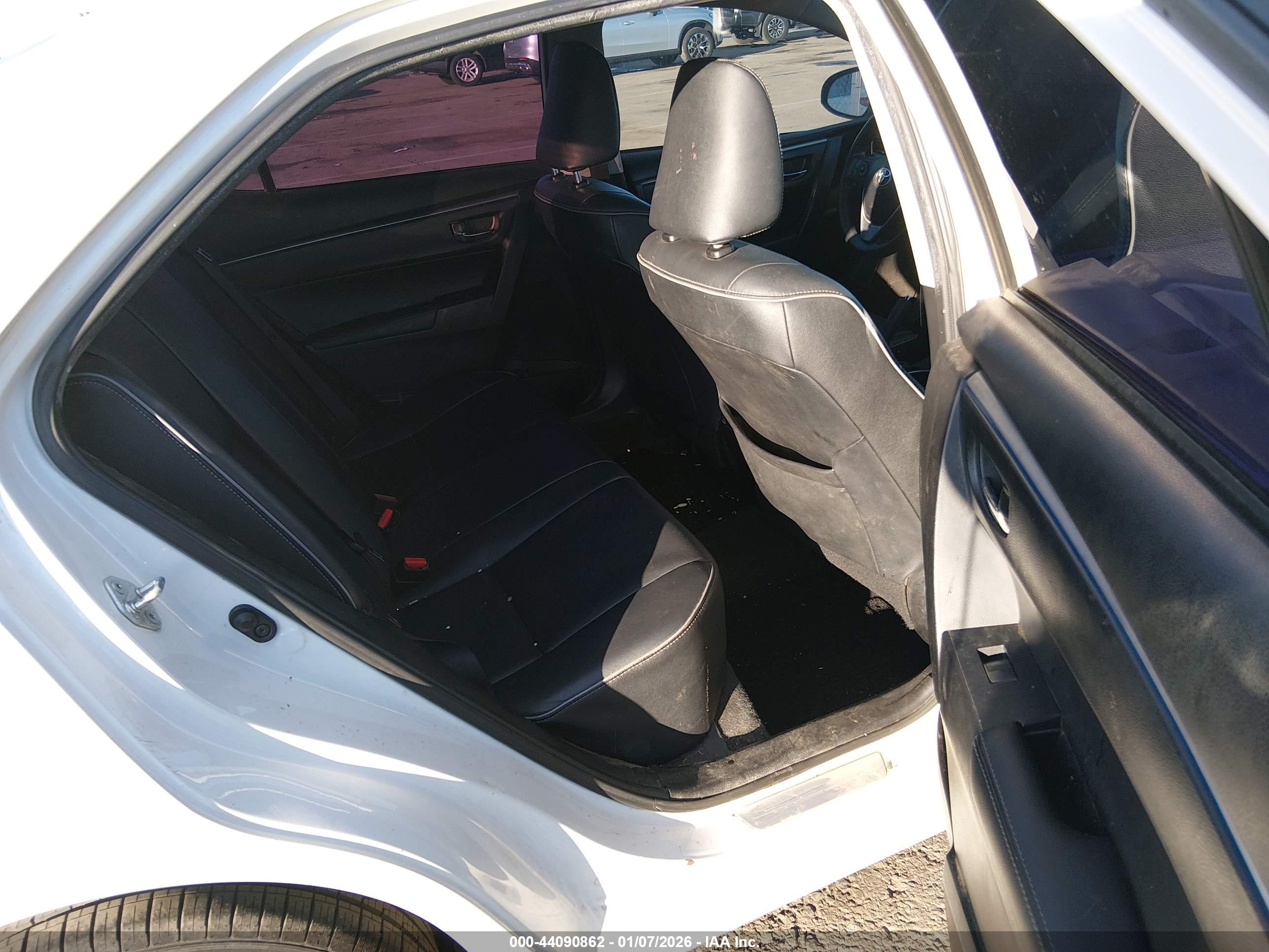 TOYOTA COROLLA image 8