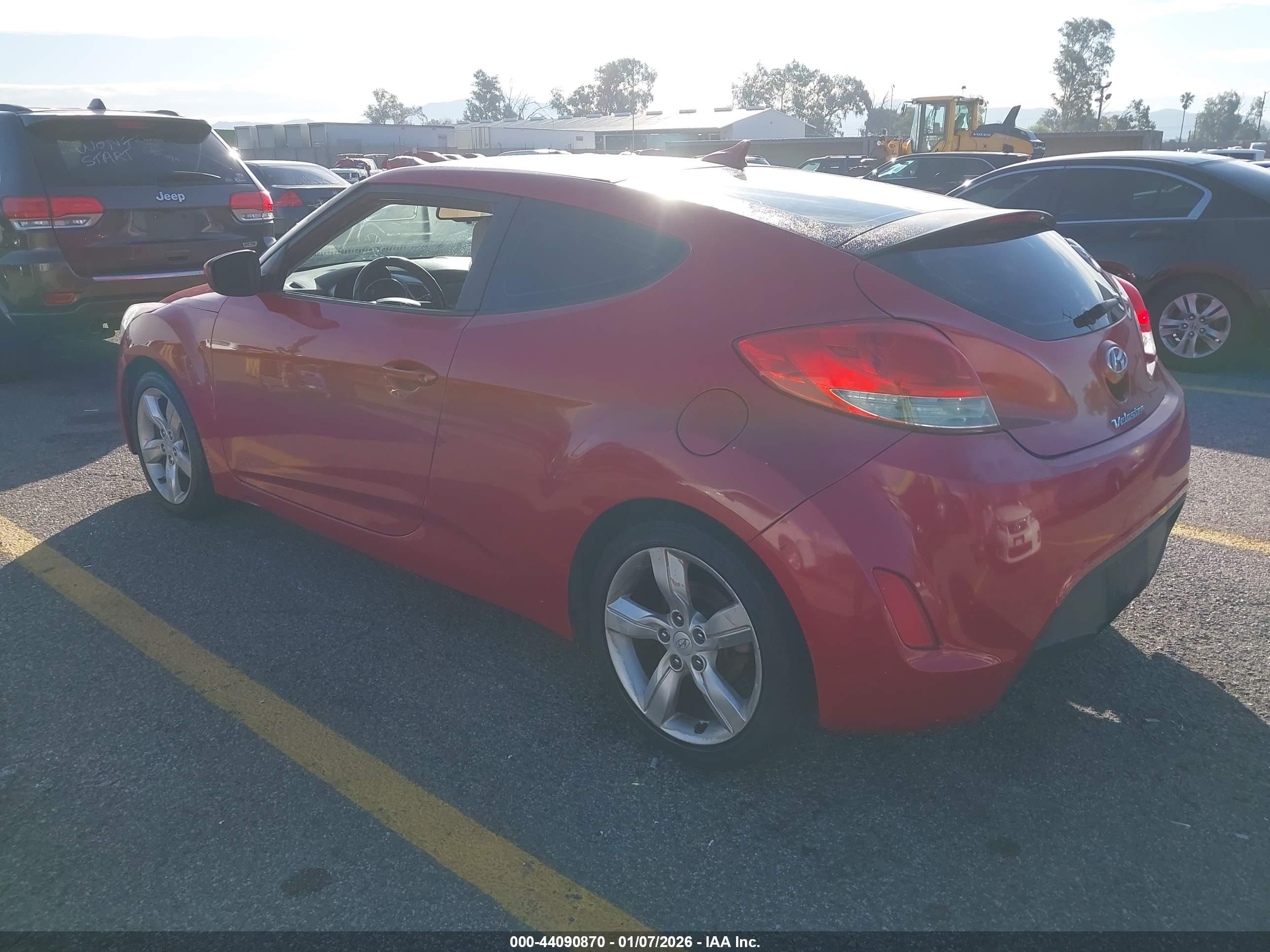 HYUNDAI VELOSTER image 3