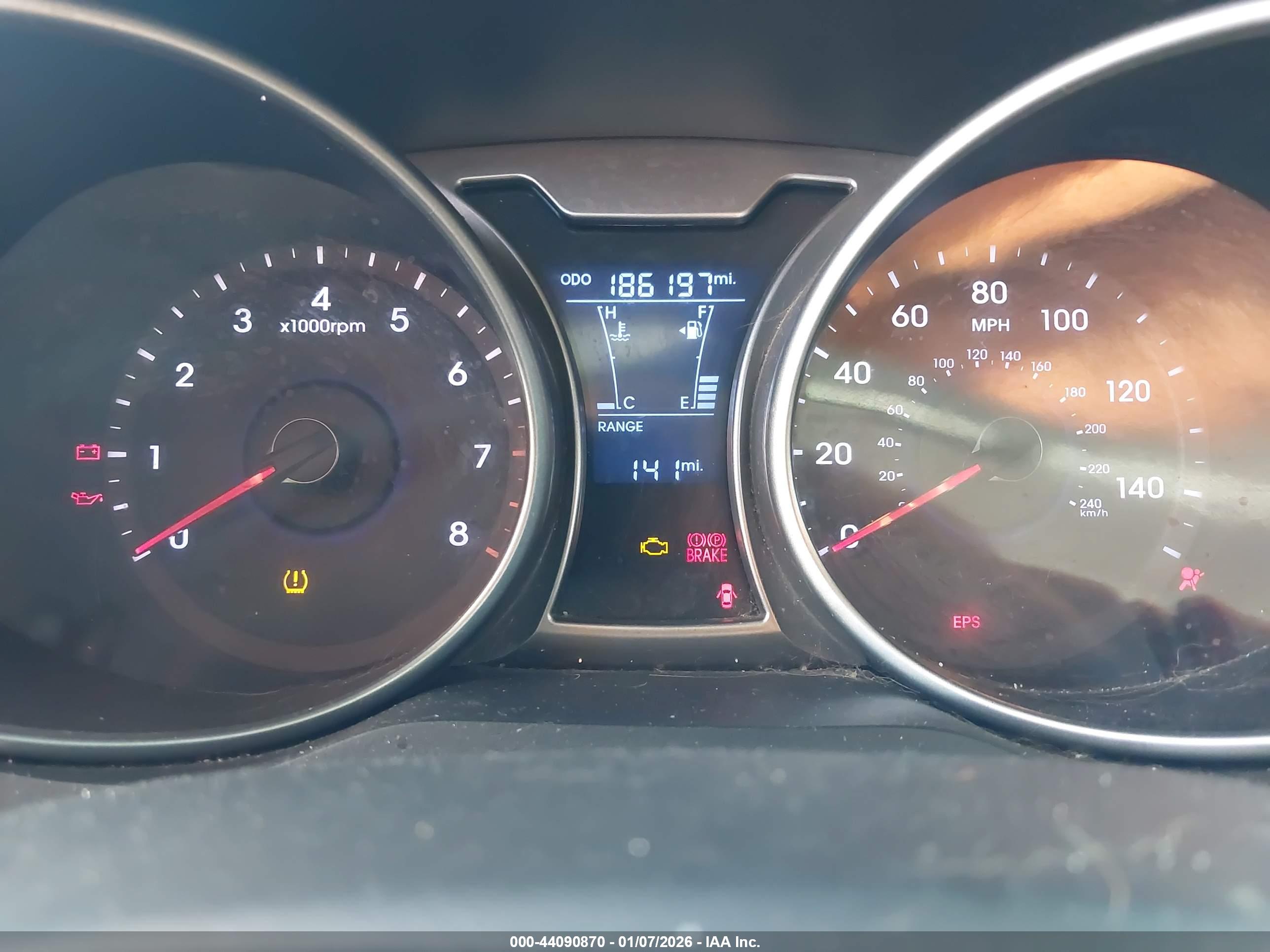 HYUNDAI VELOSTER image 7