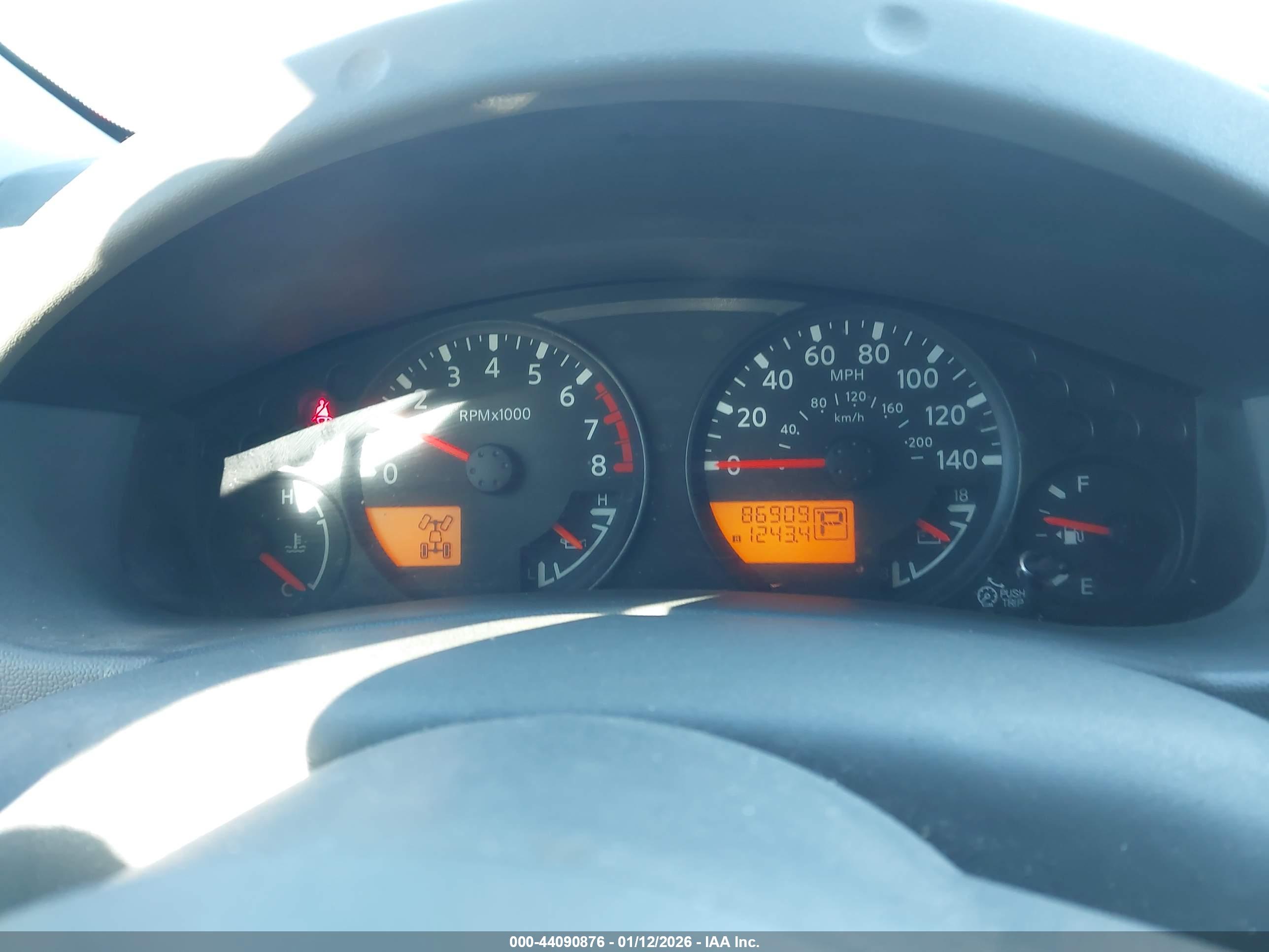 NISSAN FRONTIER image 7